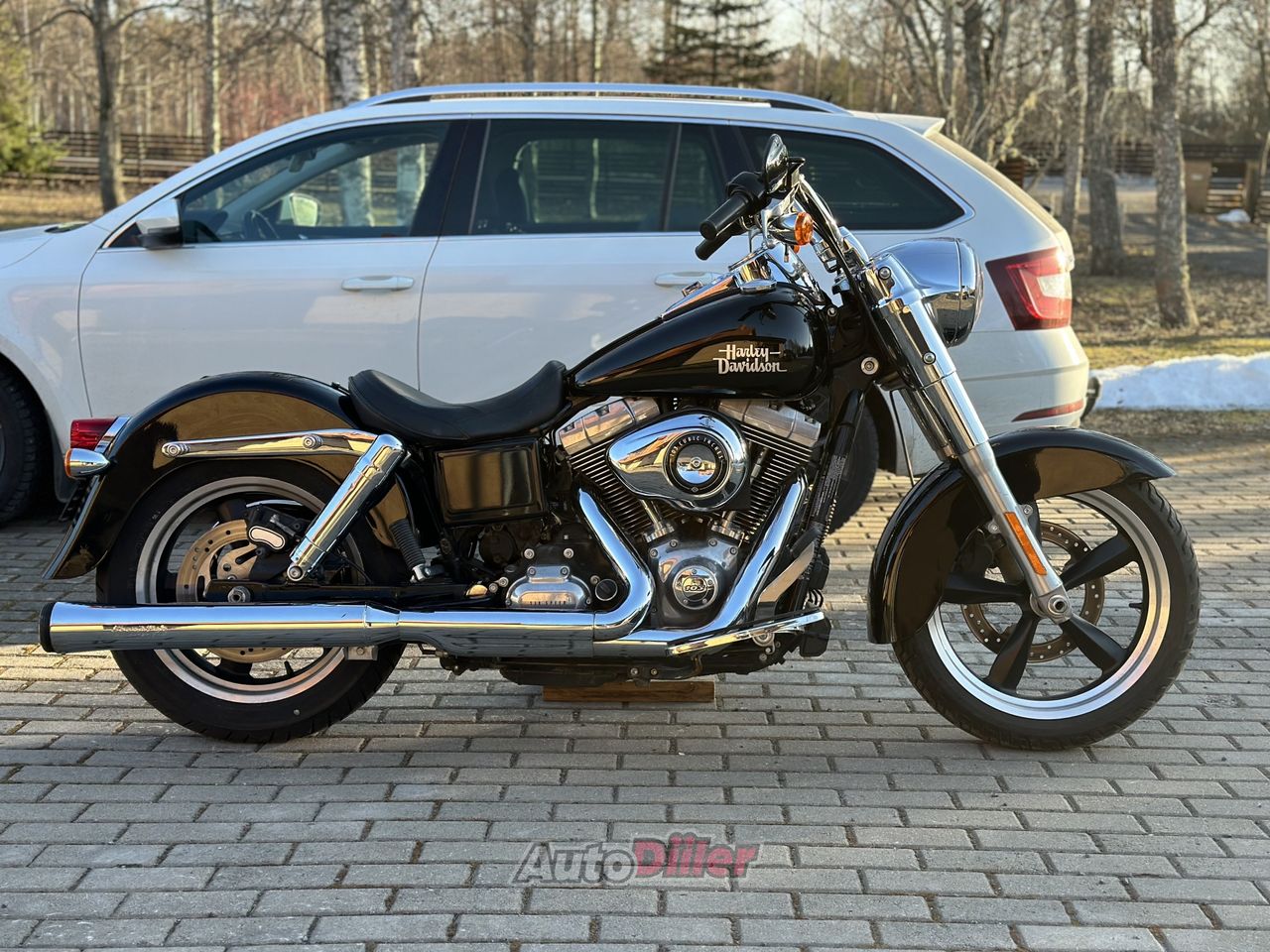 Harley-Davidson Street Glide Dyna Switchback 56kW - Autodiiler