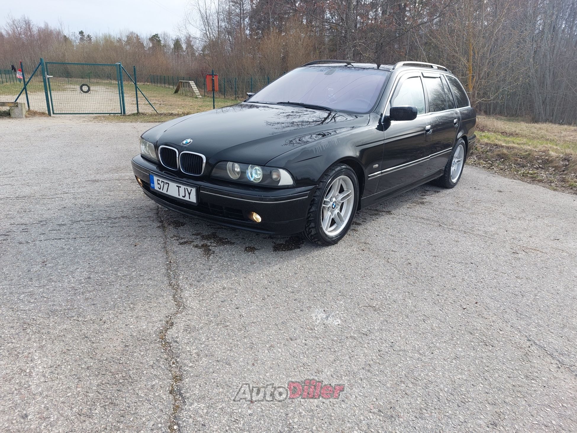 BMW 525 2.5 120kW - Autodiiler