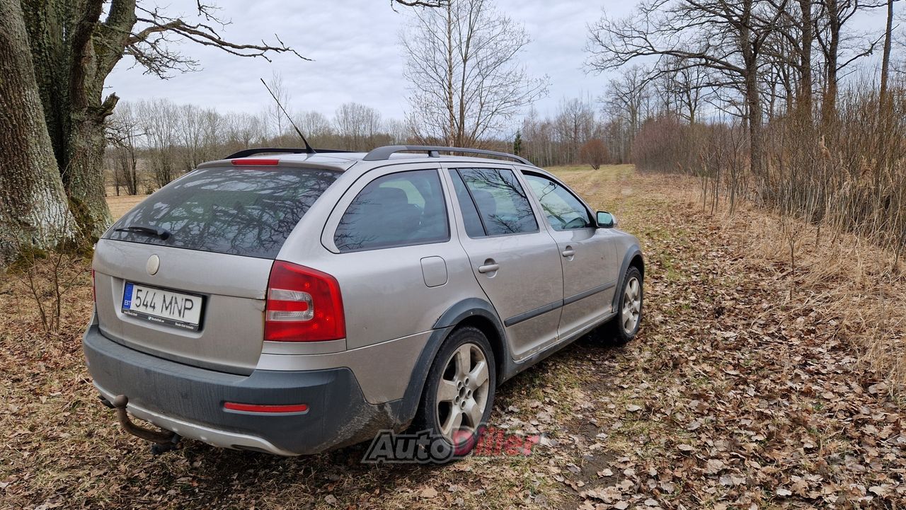 Skoda Octavia Scout 2.0 103kW - Autodiiler