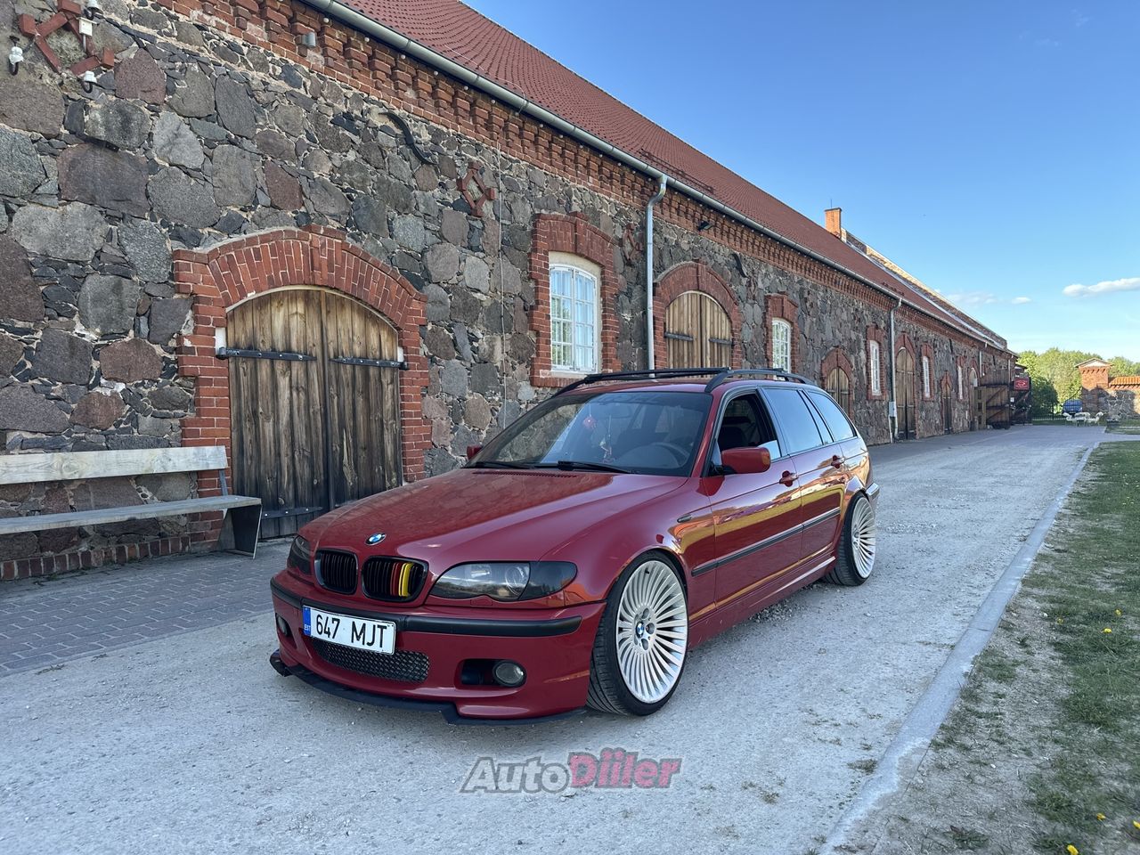 BMW 330 M-pakett 3.0 150kW - Autodiiler