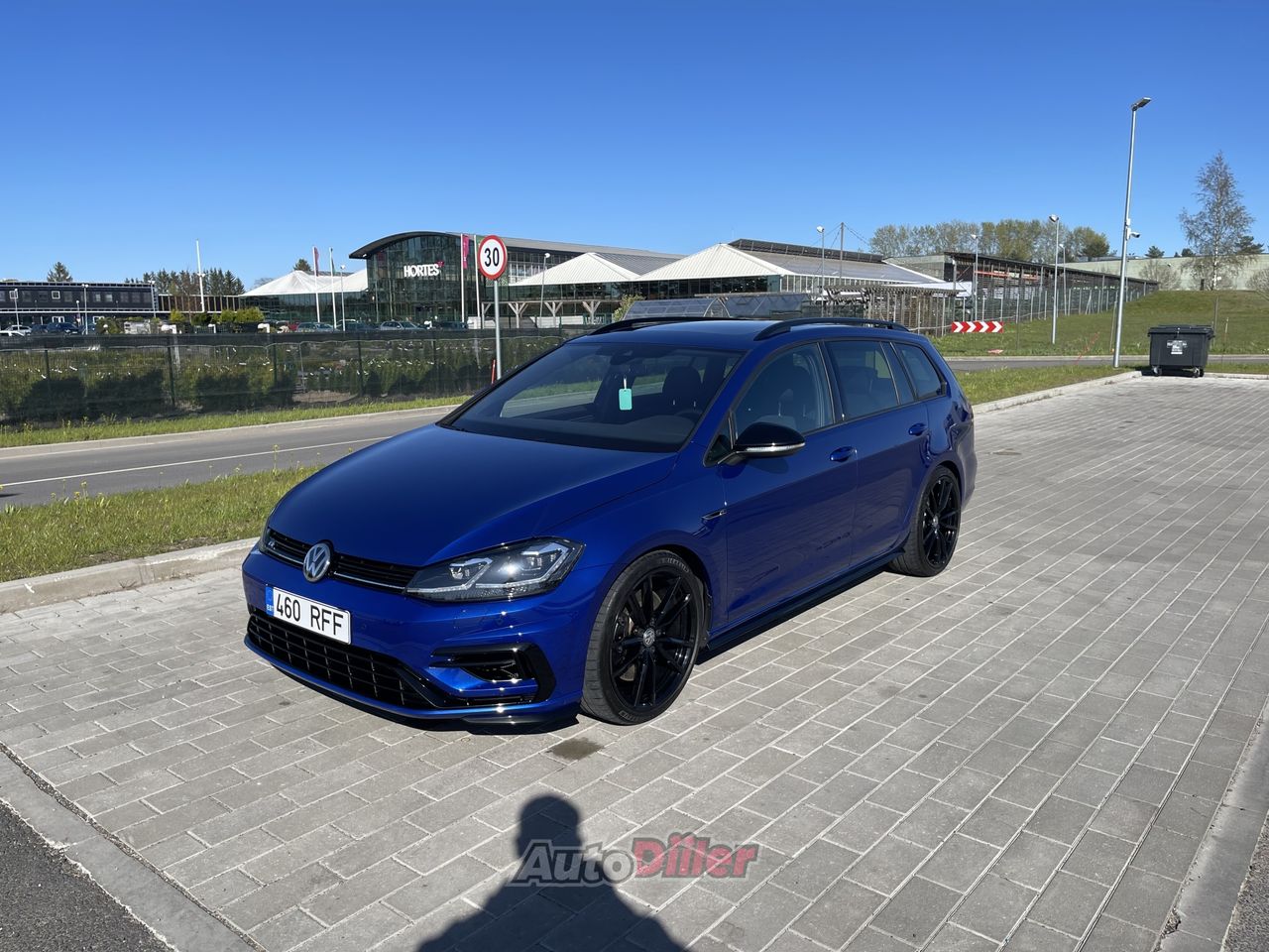 Volkswagen Golf R 2.0 221kW - Autodiiler