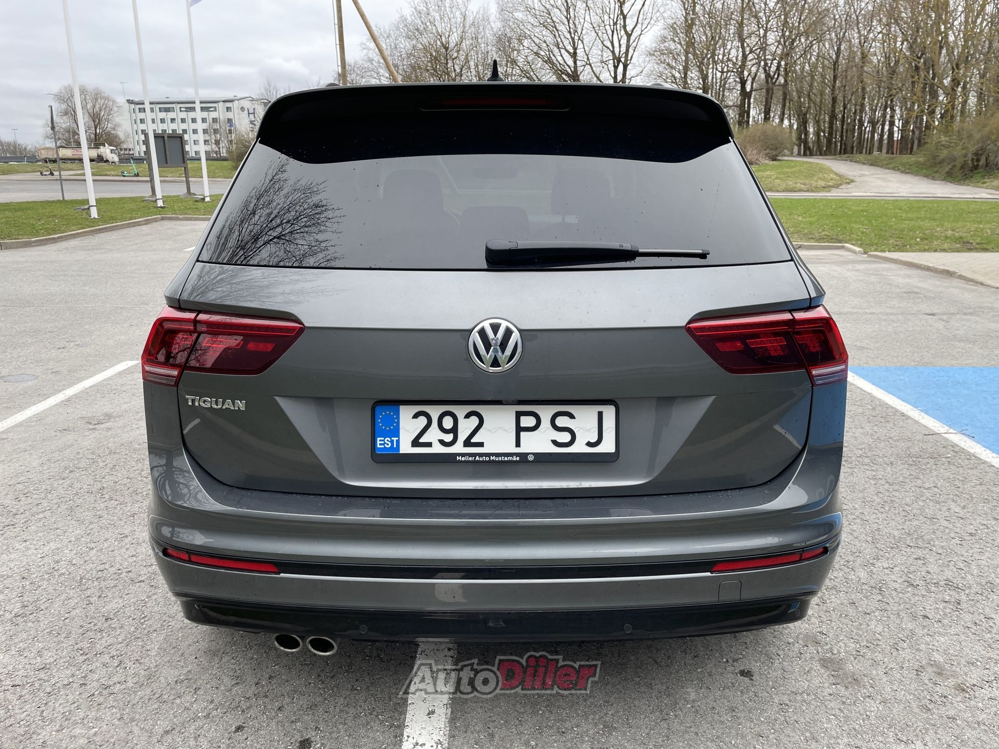 Volkswagen Tiguan R-line highline black style 1.5 110kW - Autodiiler