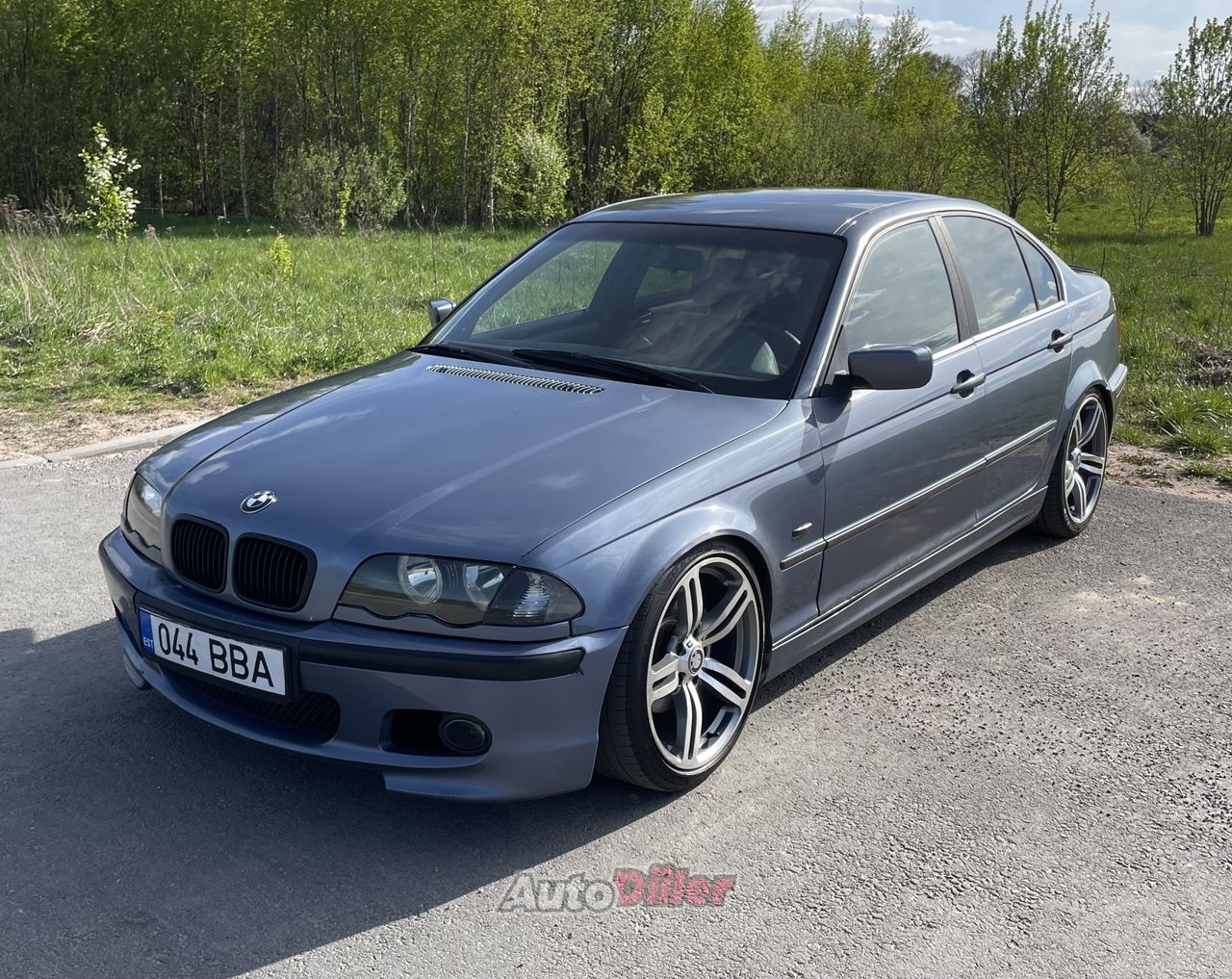 BMW 323 2.5 125kW - Autodiiler