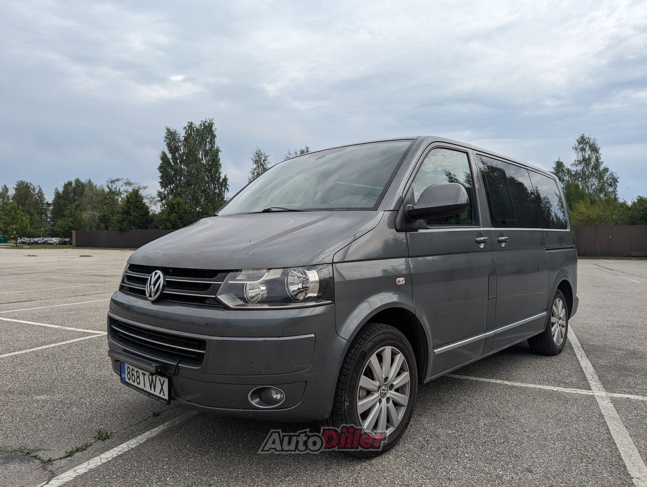 Volkswagen Multivan Highline 2.0 132kW - Autodiiler