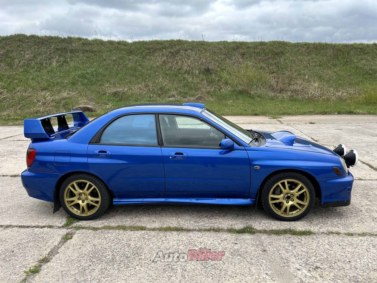 Subaru Impreza WRX STI 2.0 195kW - Autodiiler