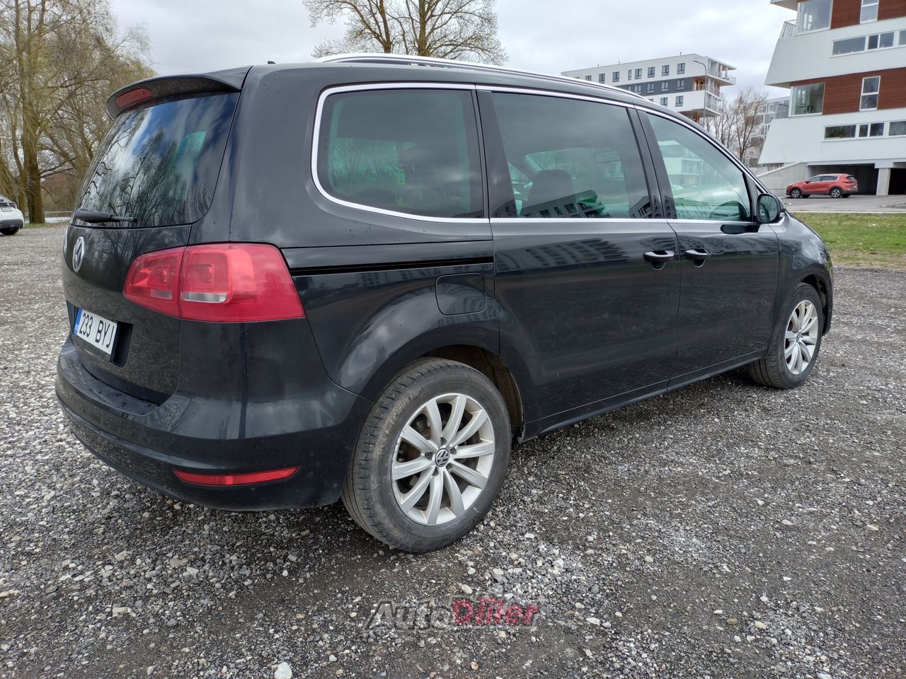 Volkswagen Sharan 2.0 103kW - Autodiiler