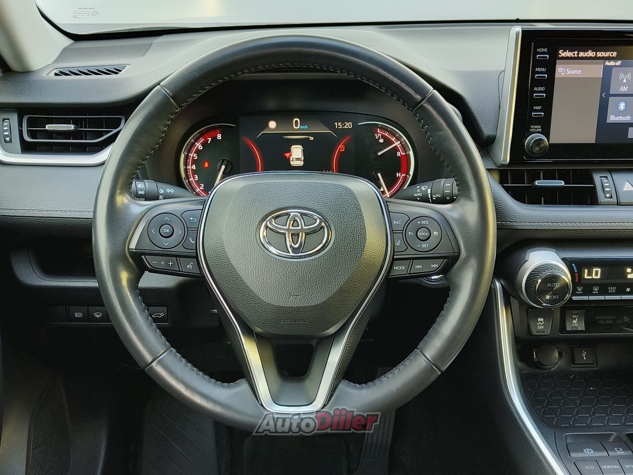 Toyota RAV4 Luxury Comfort Pakett 2.0 129kW - Autodiiler