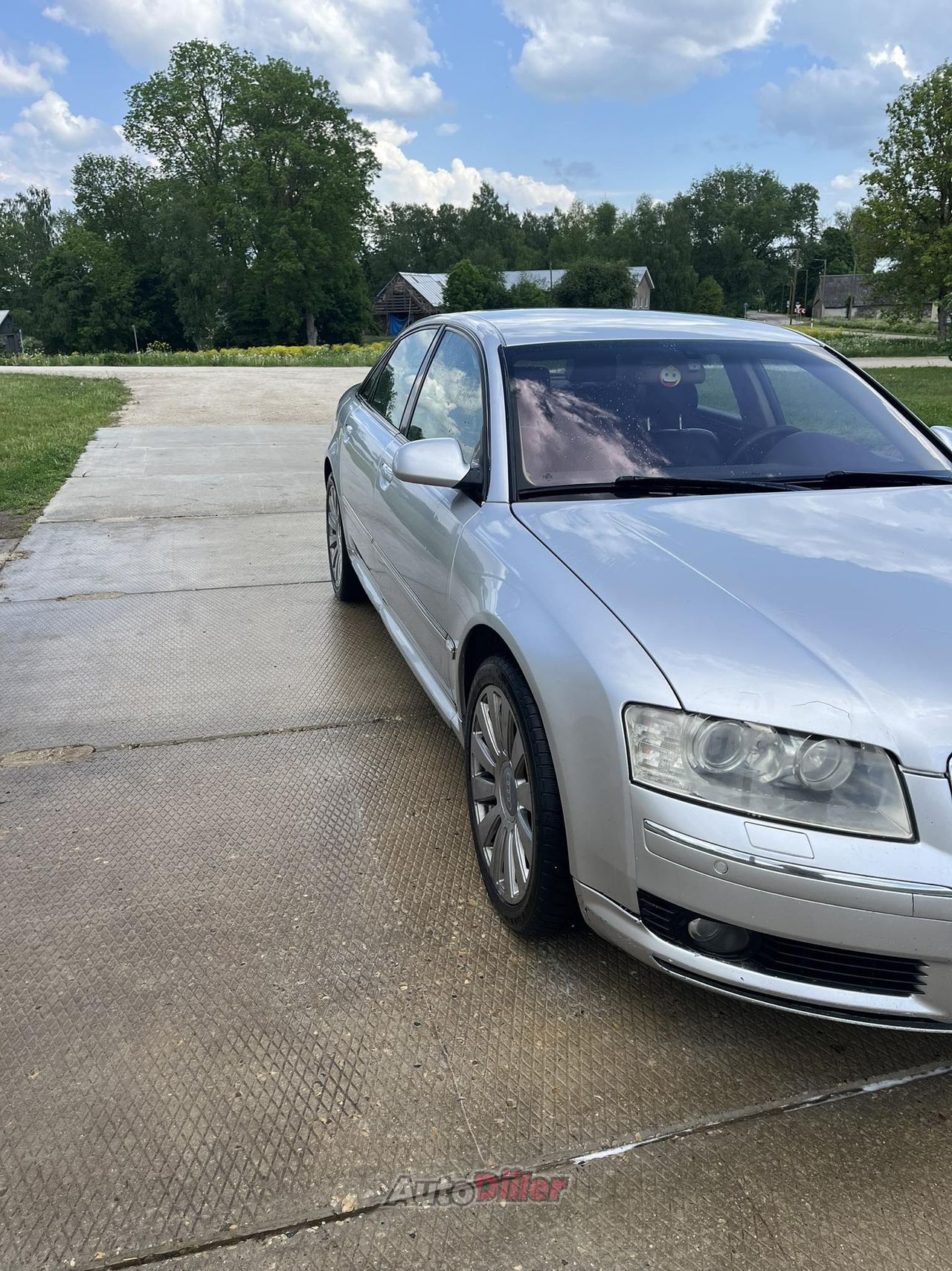 Audi A8 3.9 202kW