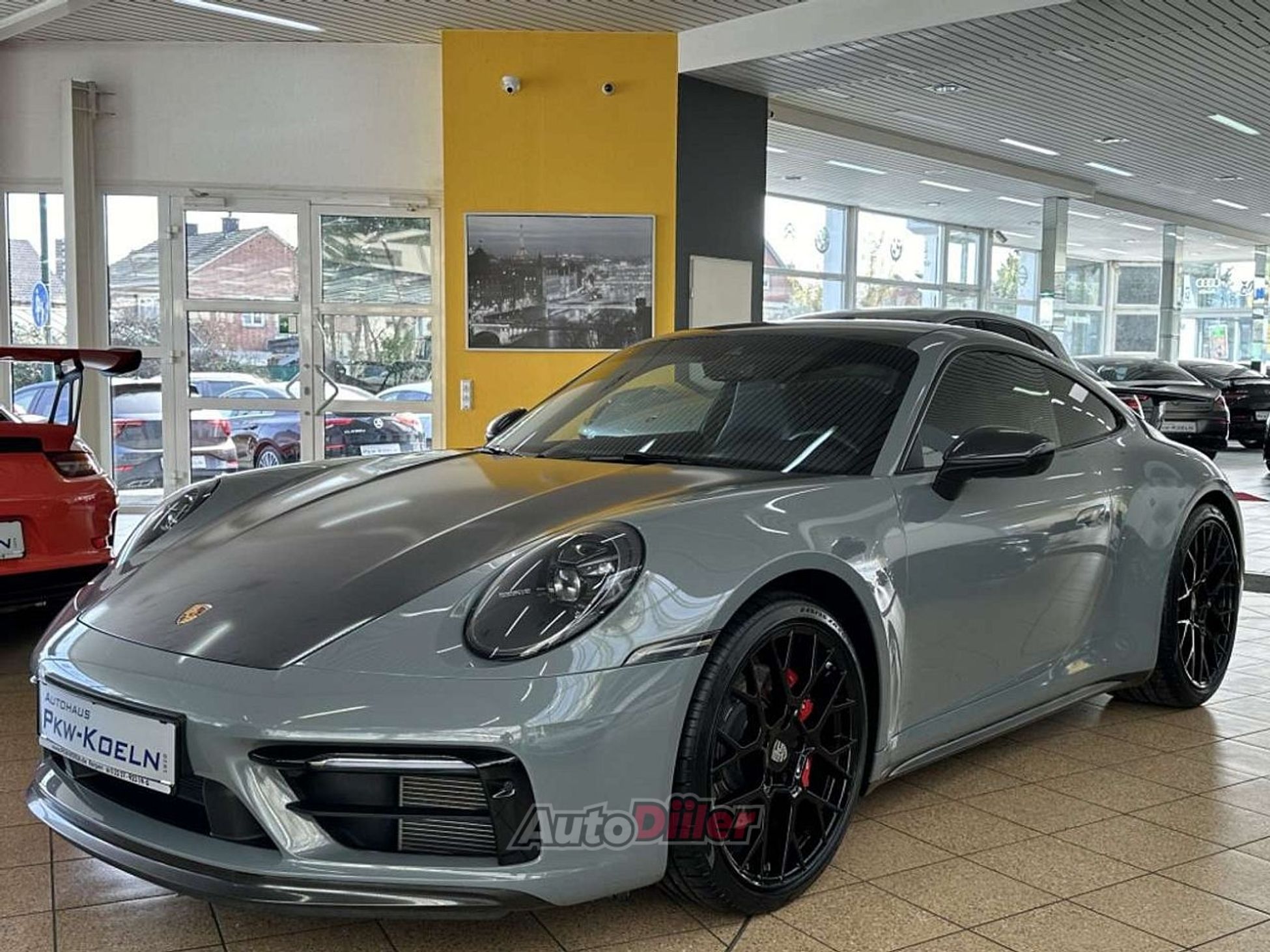 Porsche 992 Carrera S 3.0 331kW - Autodiiler