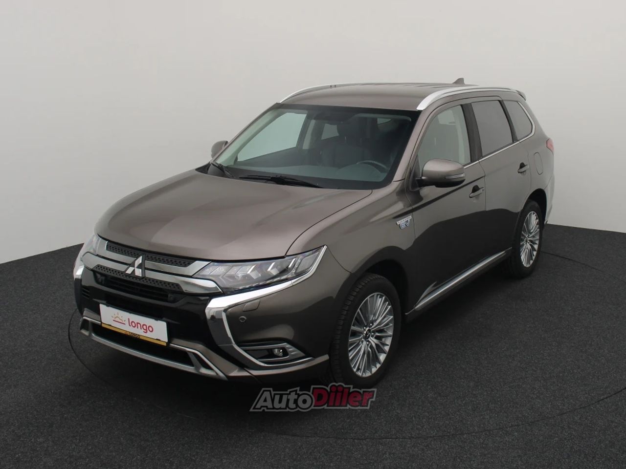 Mitsubishi Outlander Intense 2.4 99kW - Autodiiler