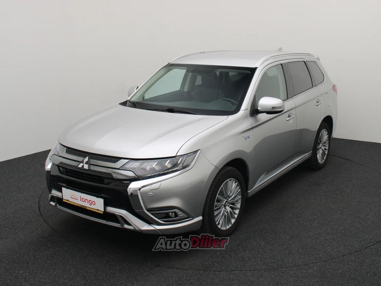 Mitsubishi Outlander Intense 2.4 99kW - Autodiiler