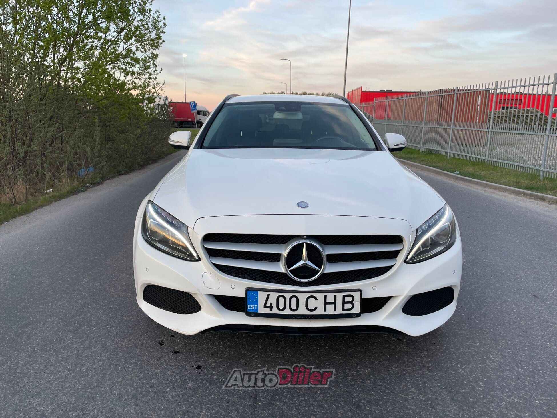 Mercedes-Benz C 200 2015, photo 2/10