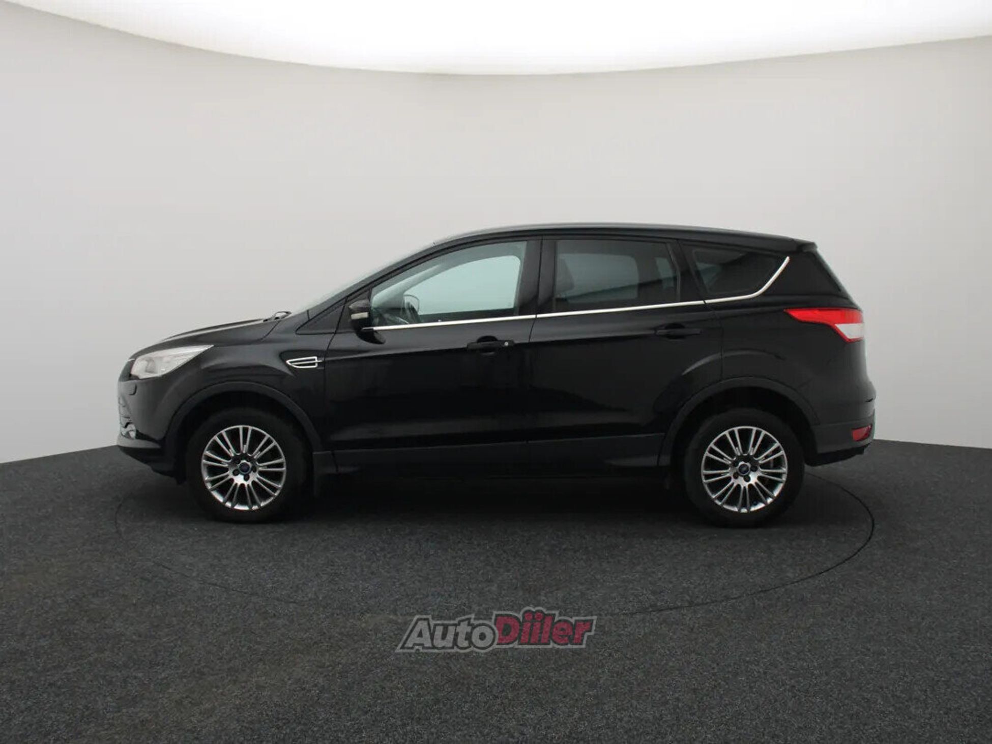 Ford Kuga Titanium 1.6 134kW 2014, kuva 6/10
