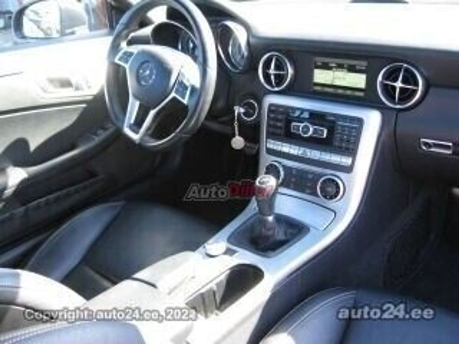Mercedes-Benz SLK 200 1.8 135kW 2013, photo 3/4