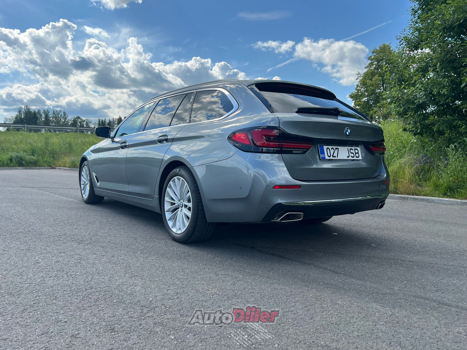 BMW 520 xDrive 2.0 140kW 2021, kuva 3/10