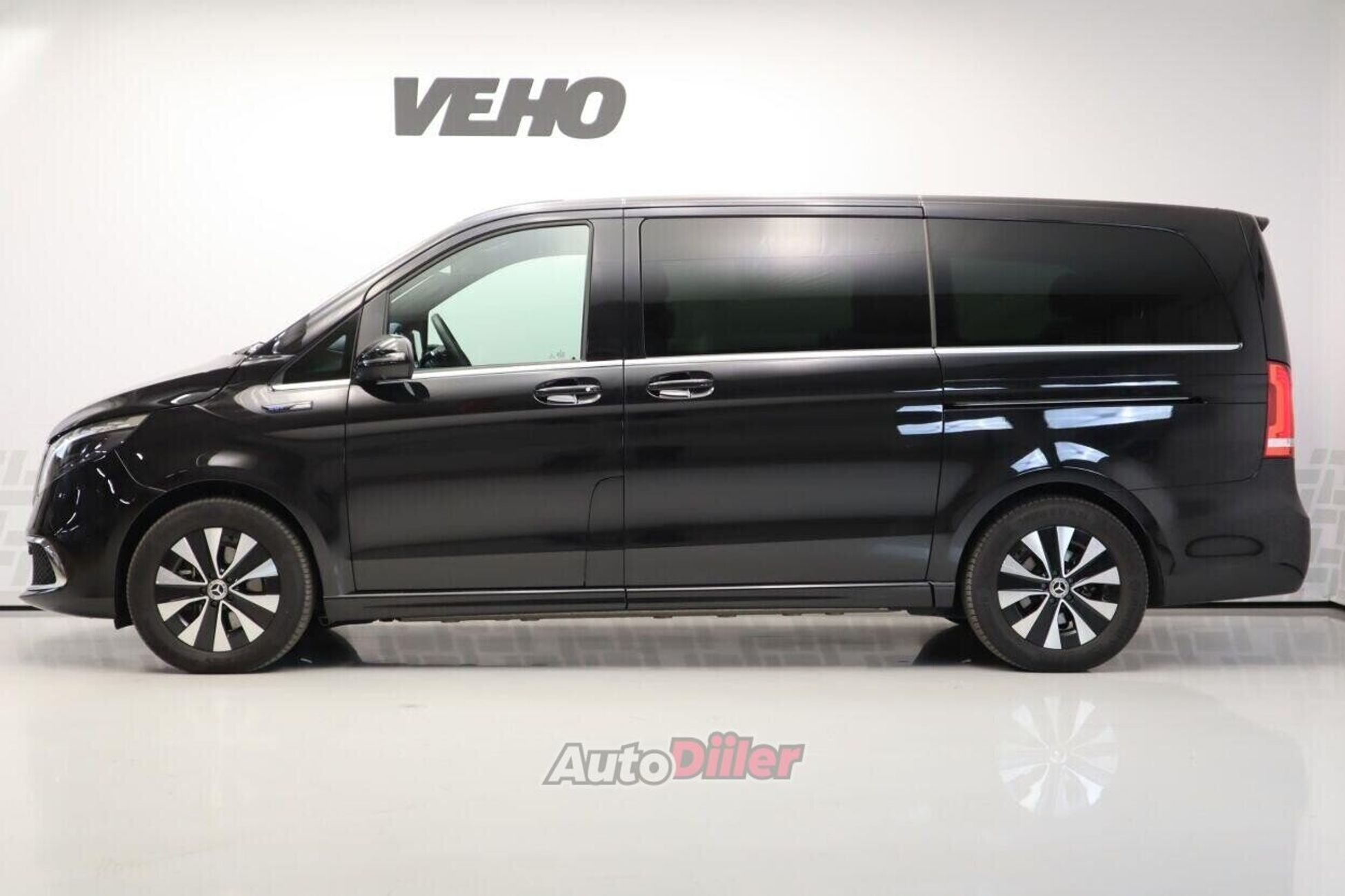 Mercedes-Benz EQV Avantgarde 70kW 2022, kuva 2/10