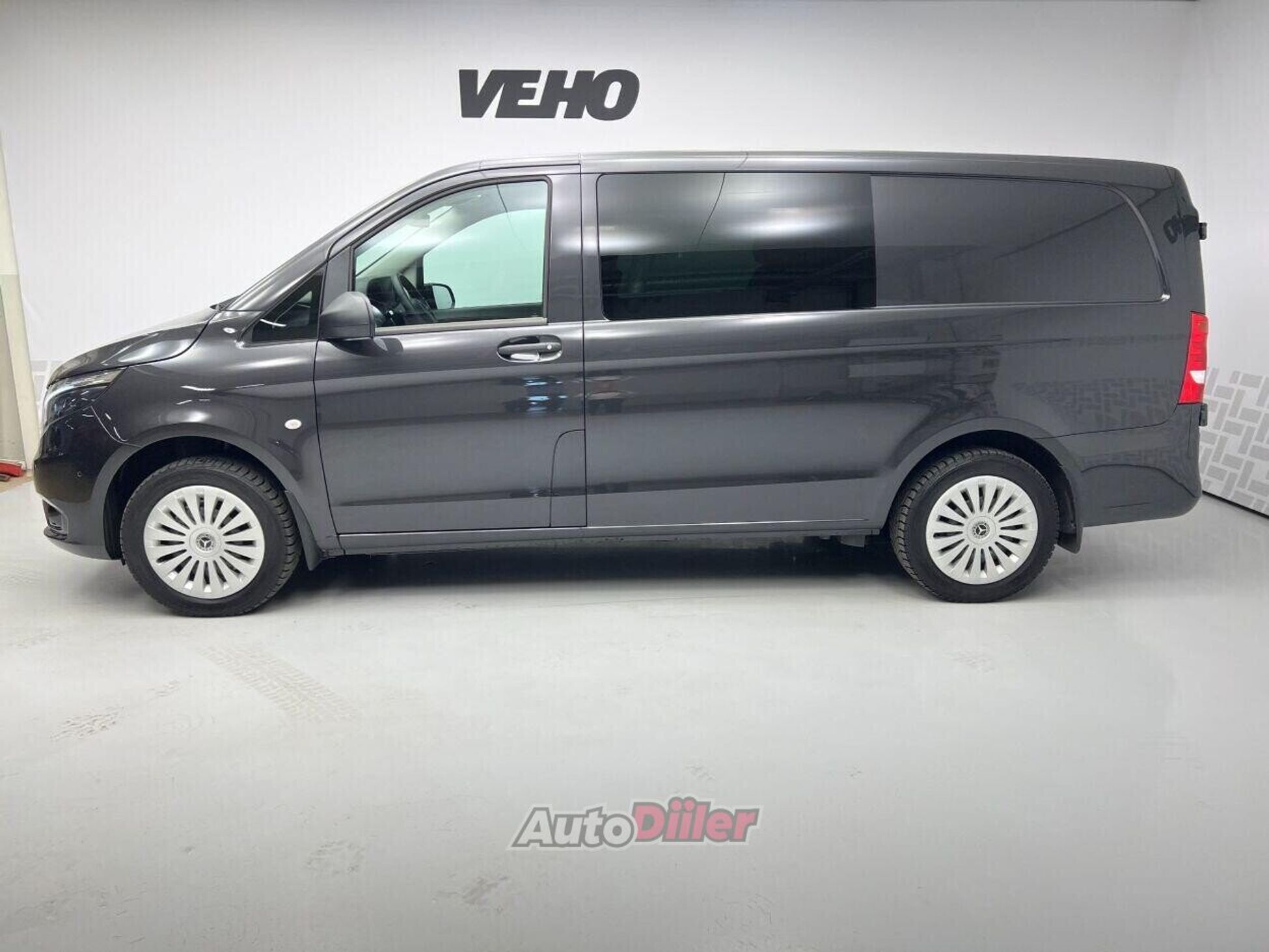 Mercedes-Benz Vito 2023, photo 4/10