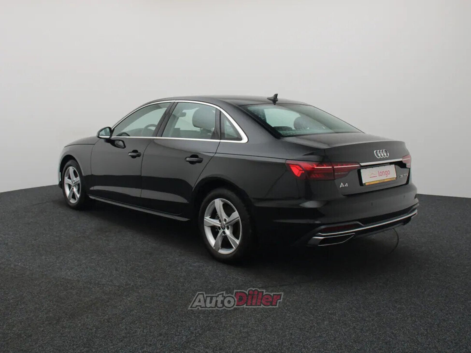 Audi A4 2020, kuva 7/10