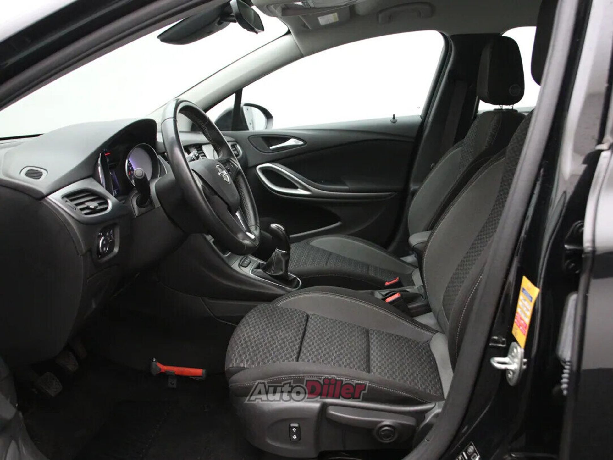 Opel Astra Business Edition 1.5 77kW 2021, photo 4/10