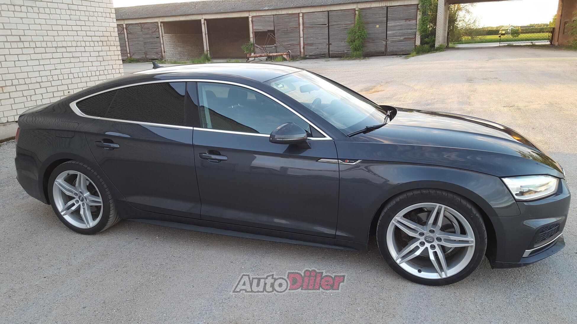 Audi A5 S-line 2.0 140kW 2018, photo 3/7