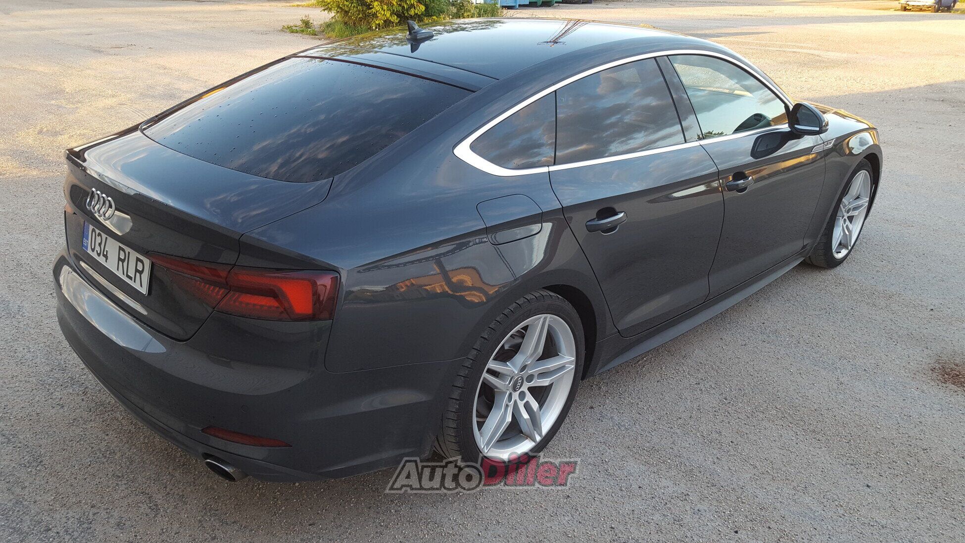Audi A5 S-line 2.0 140kW 2018, photo 4/7