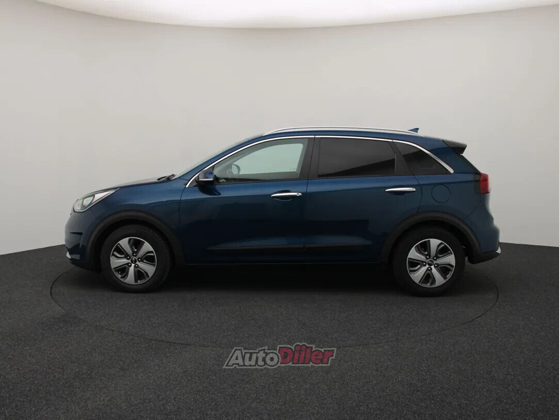 Kia Niro ExecutiveLine 1.6 77kW 2019, kuva 6/10
