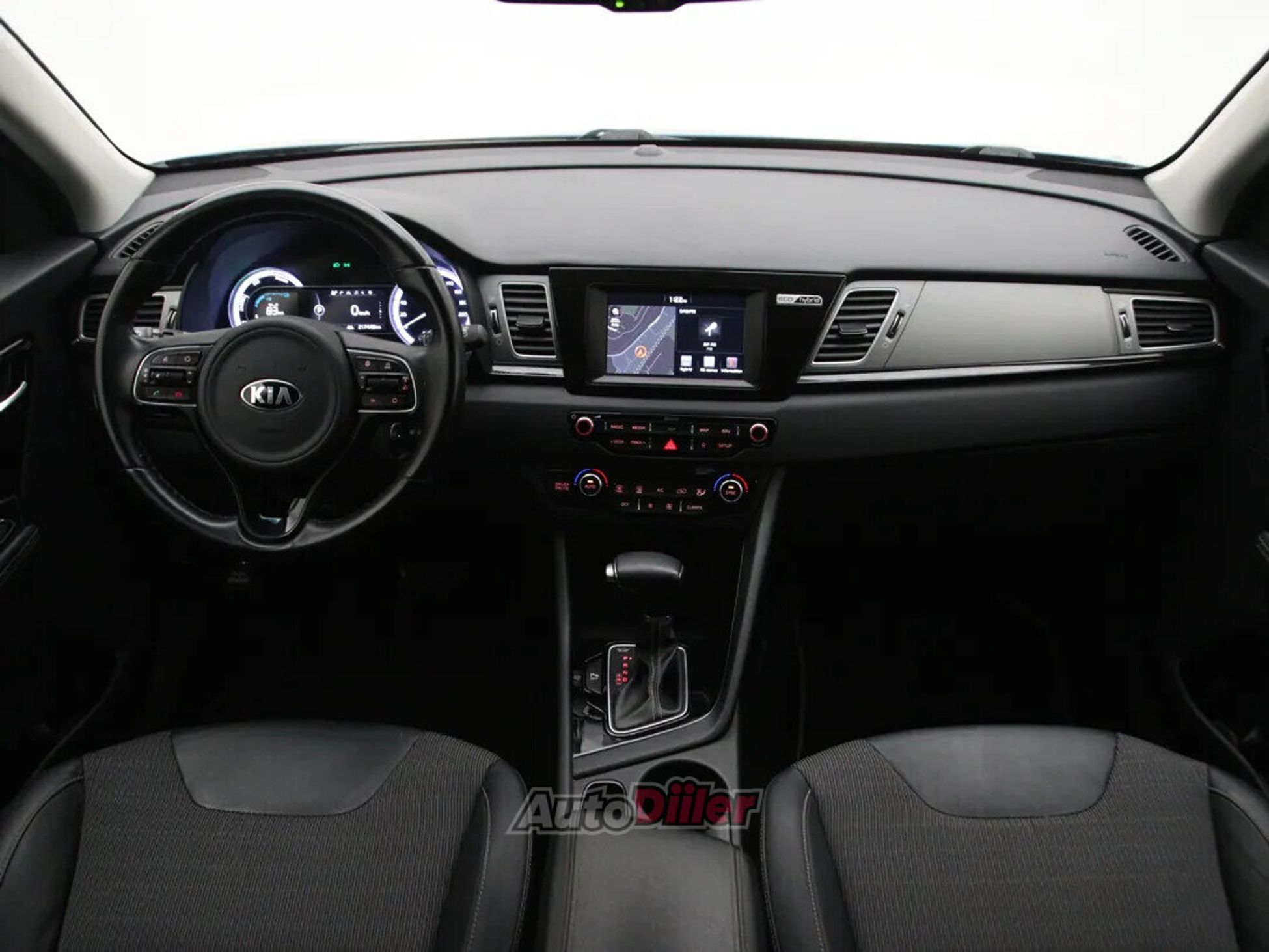 Kia Niro ExecutiveLine 1.6 77kW 2019, kuva 2/10