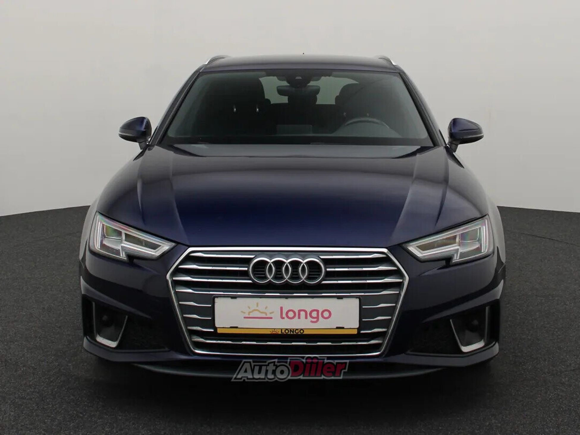 Audi A4 2019, photo 3/10