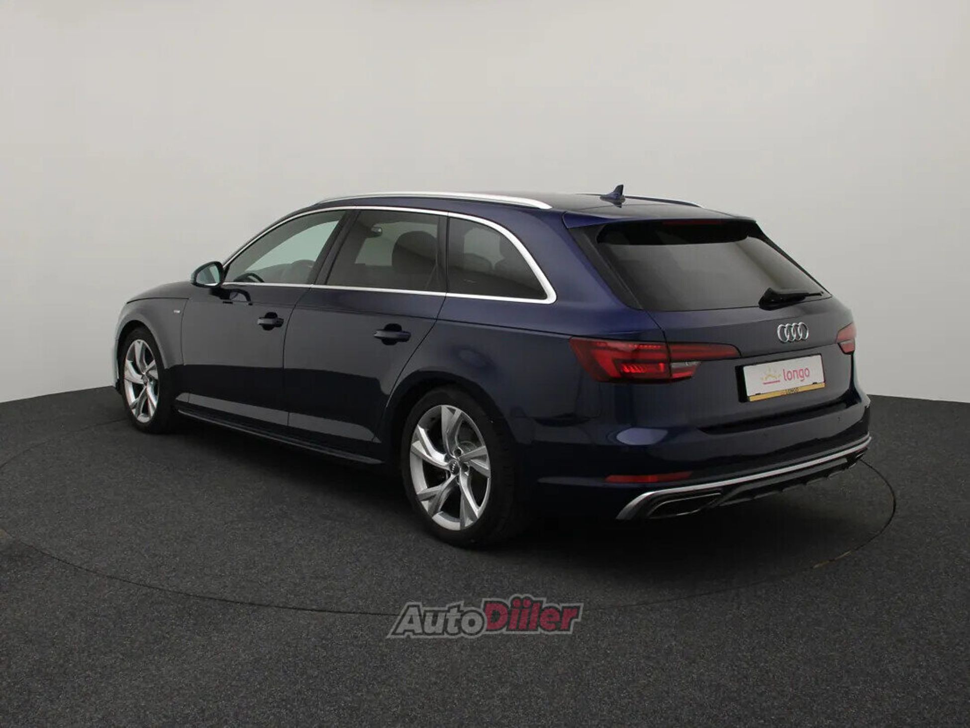 Audi A4 2019, photo 7/10