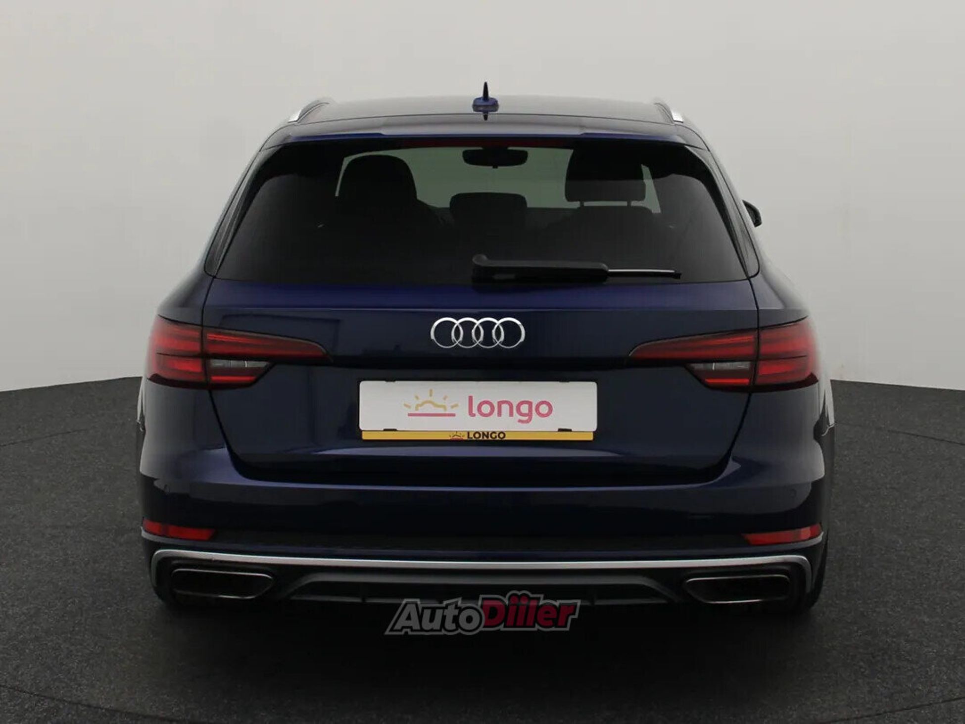 Audi A4 2019, photo 5/10