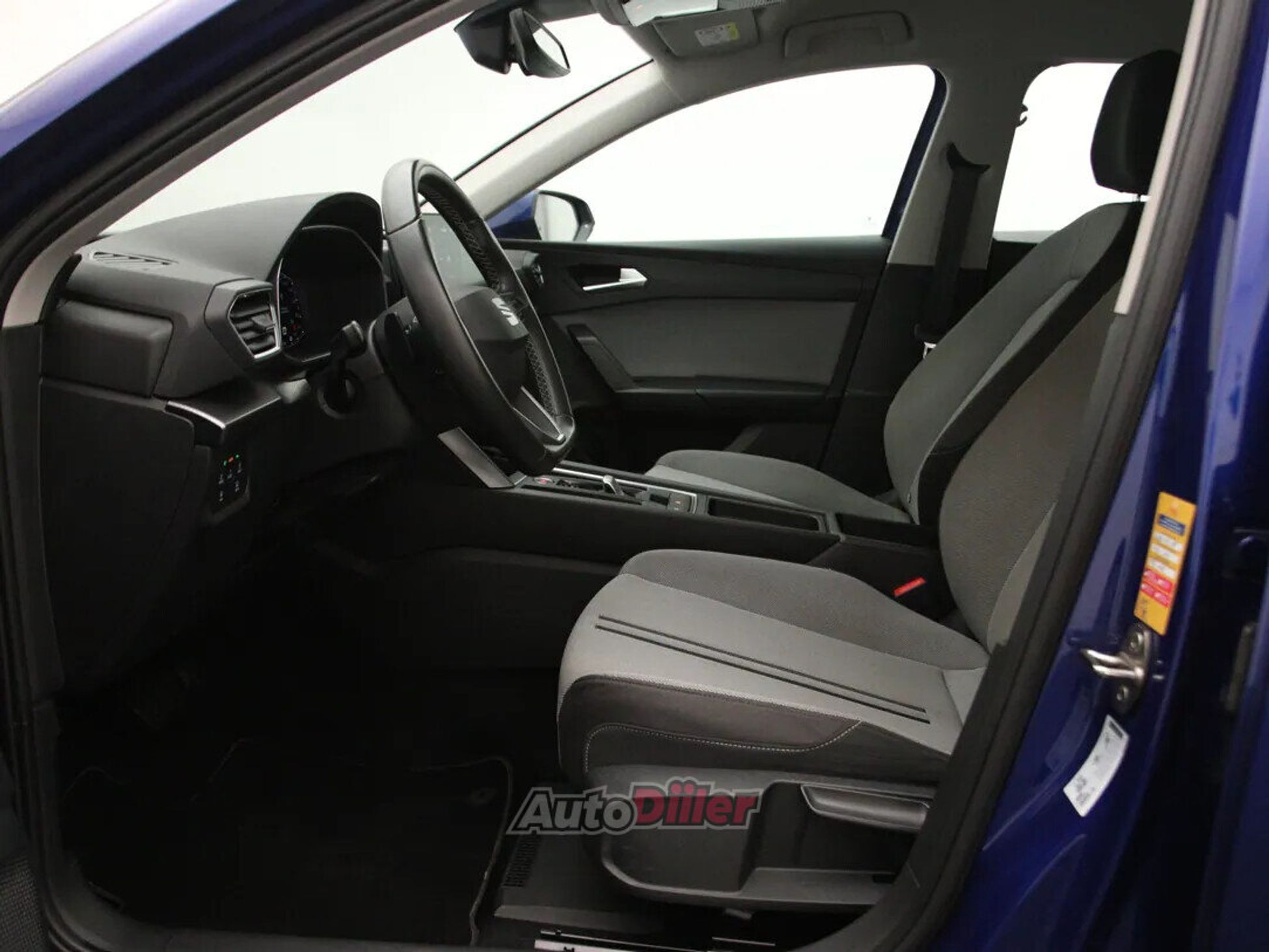 SEAT Leon MHEV MOVE 1.5 110kW 2021, photo 4/10
