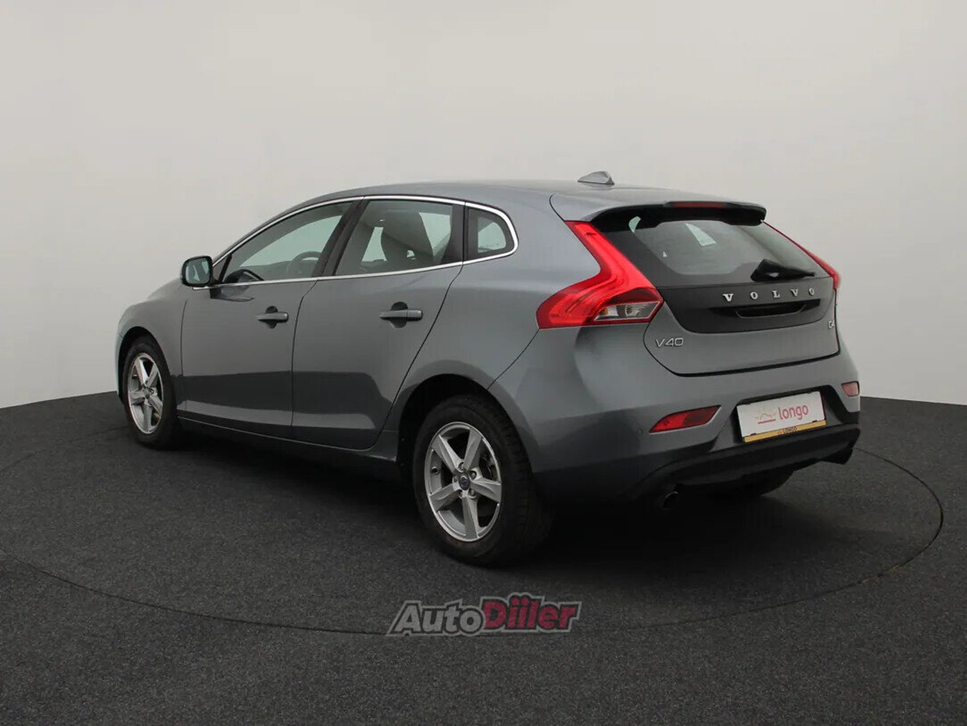 Volvo V40 R-Design Business 2.0 140kW 2014, photo 7/10