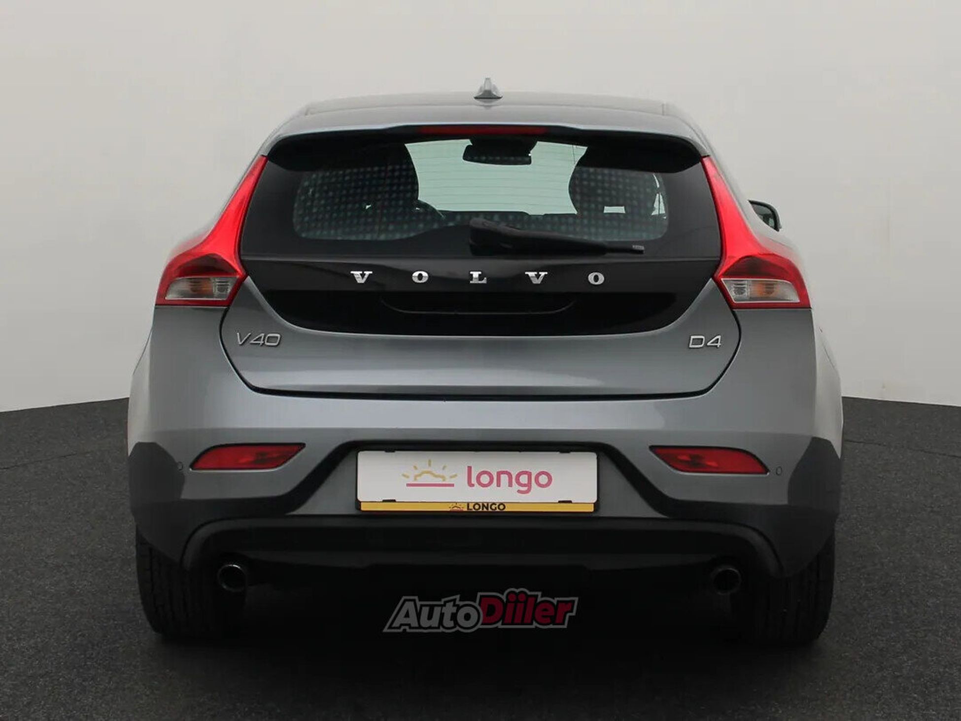 Volvo V40 R-Design Business 2.0 140kW 2014, photo 5/10