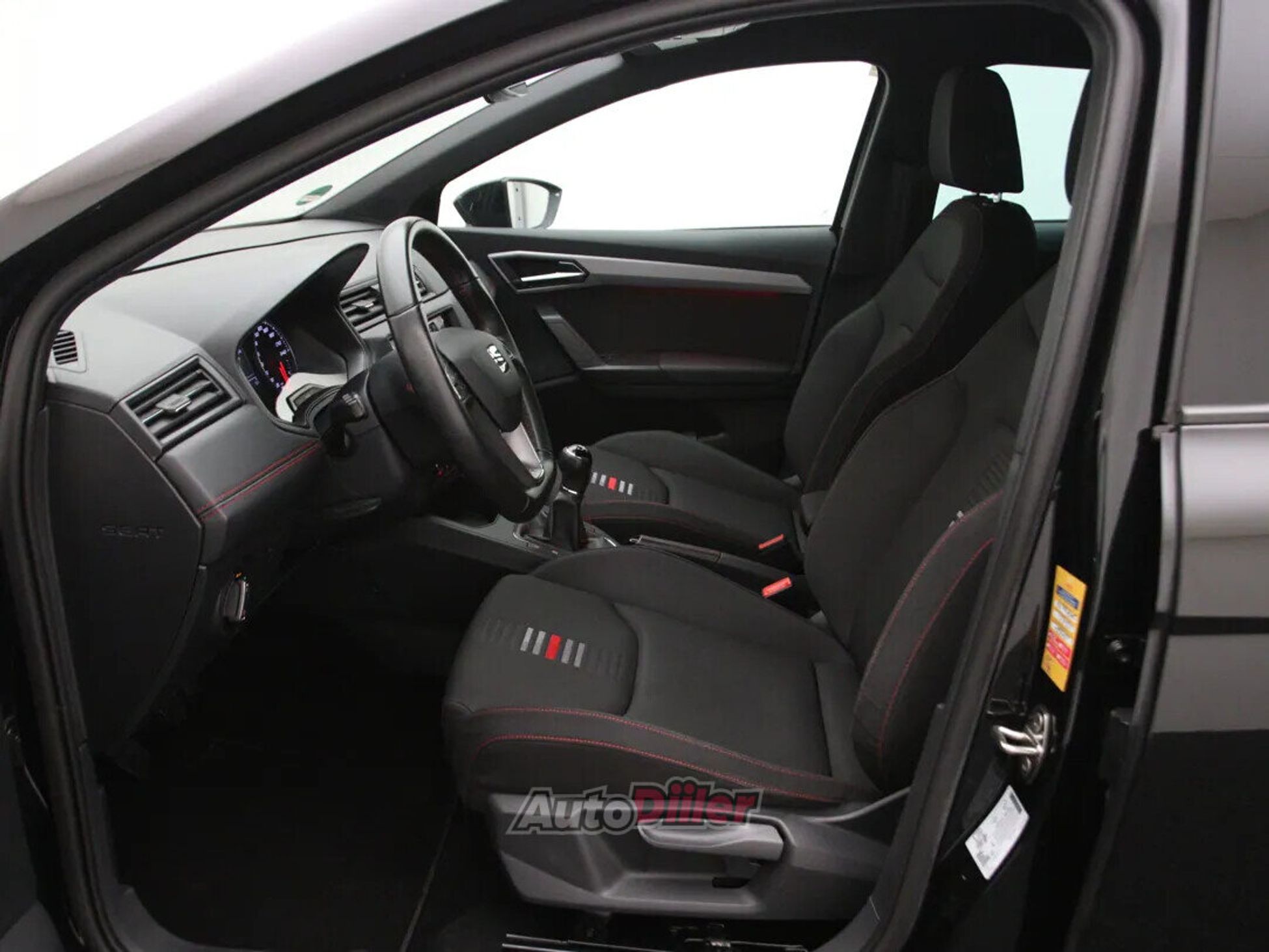 SEAT Ibiza FR Business Intense 1.0 70kW 2021, photo 4/10