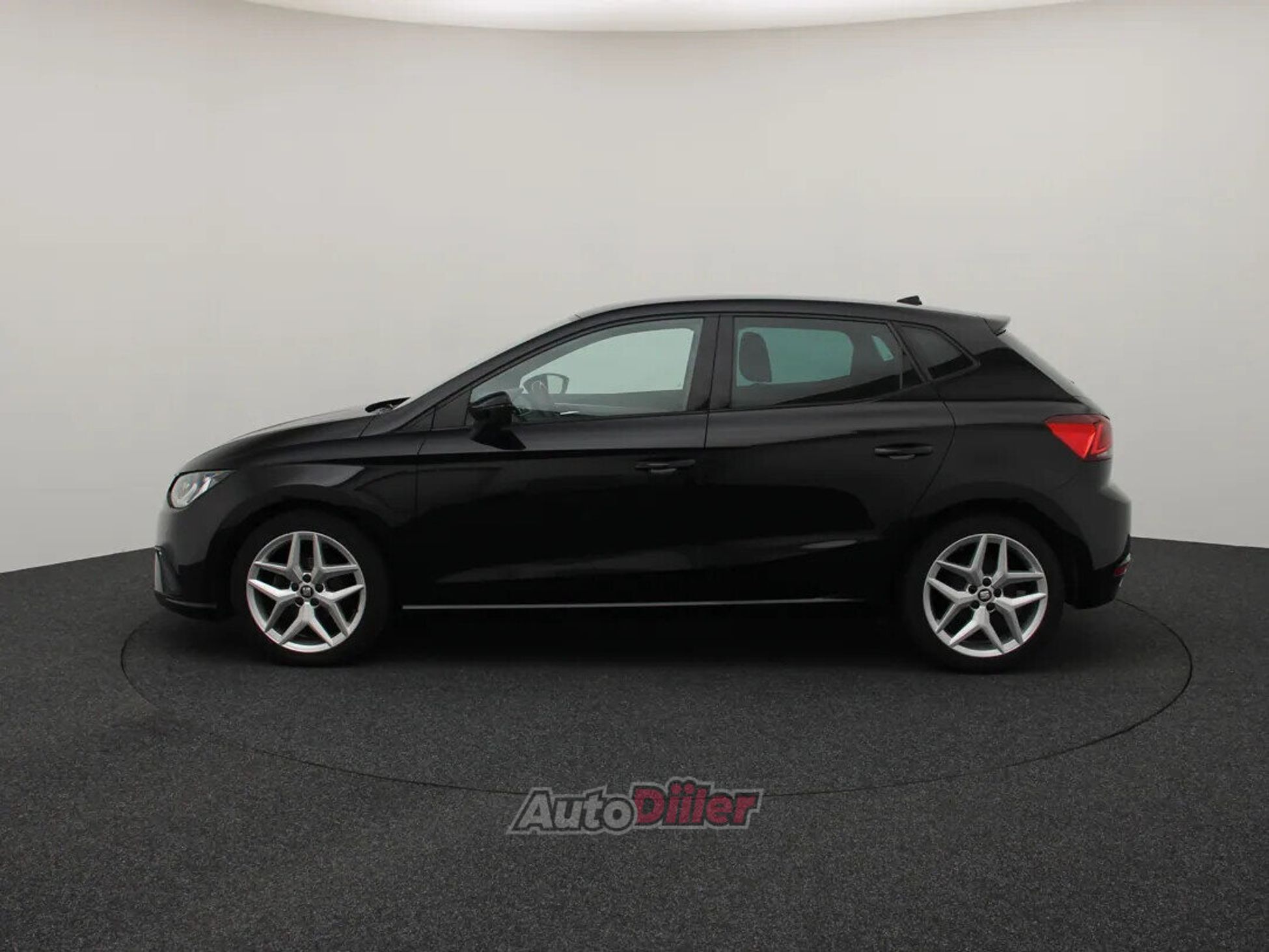 SEAT Ibiza FR Business Intense 1.0 70kW 2021, photo 6/10