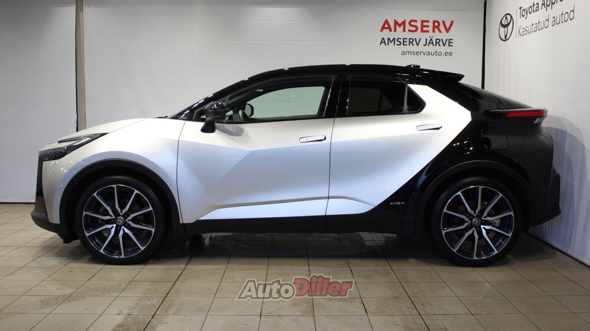 Toyota C-HR 2024, photo 3/7