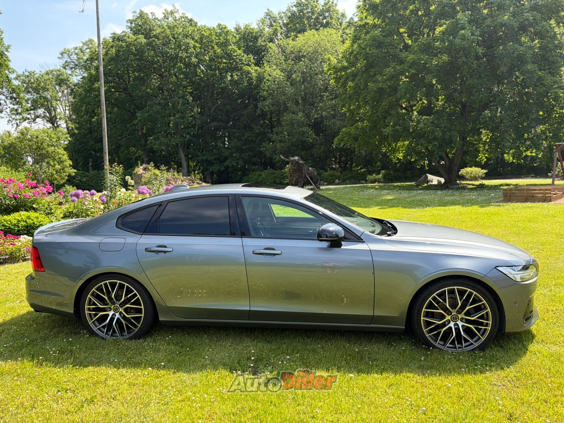 Volvo S90 R-Design 2.0 140kW 2018, photo 3/10