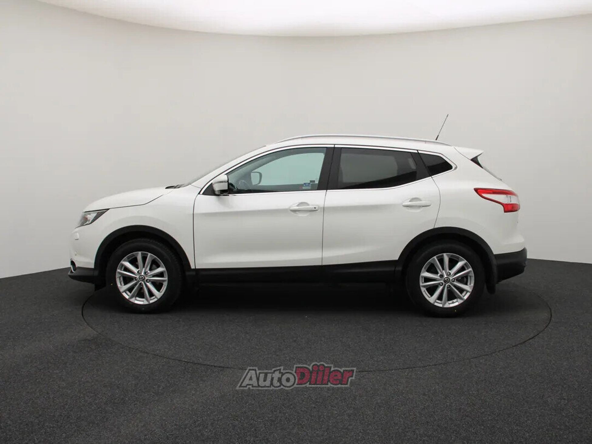 Nissan Qashqai Tekna 1.2 85kW 2015, photo 6/10