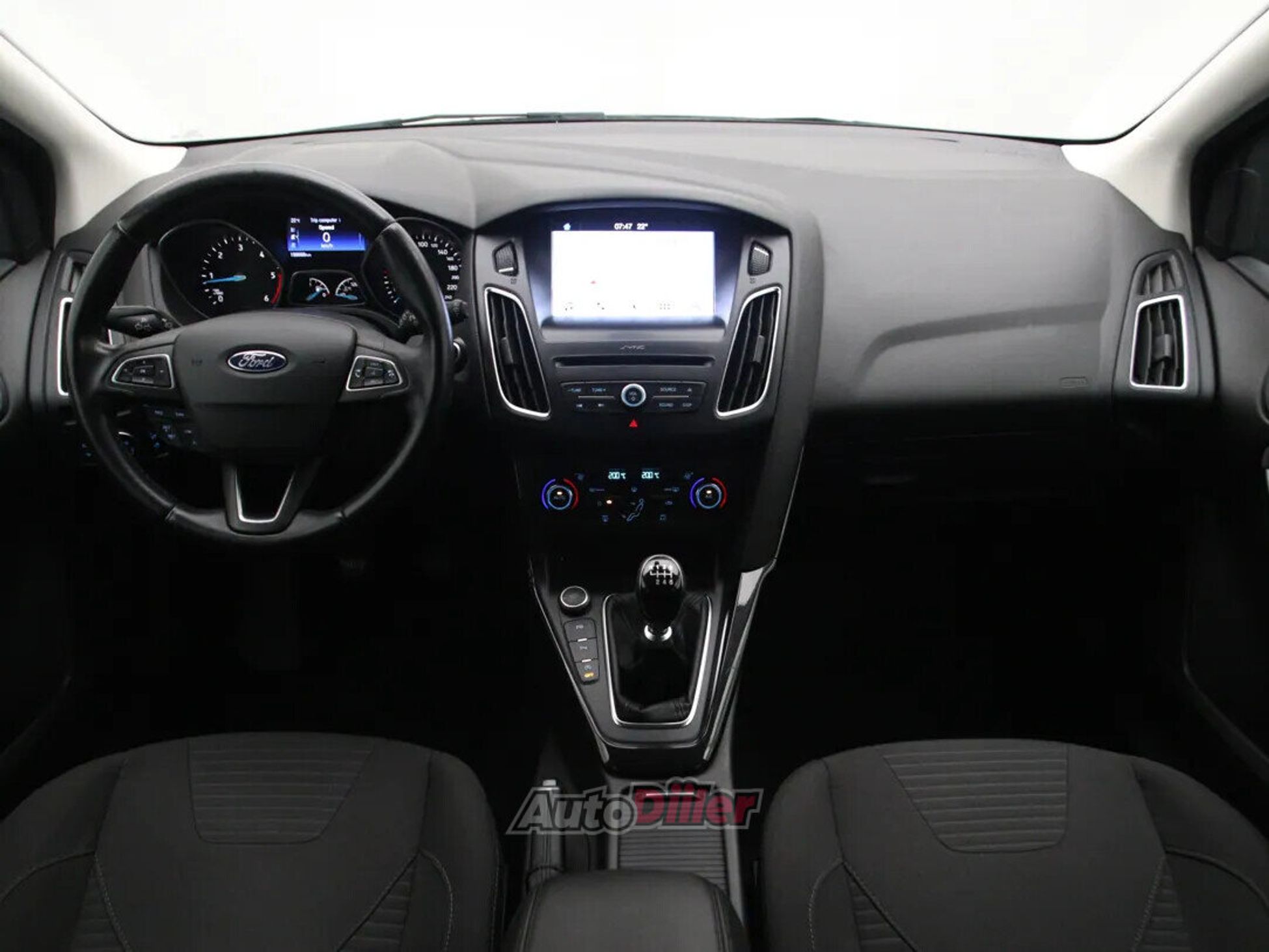 Ford Focus Titanium 1.5 88kW 2018, kuva 2/10