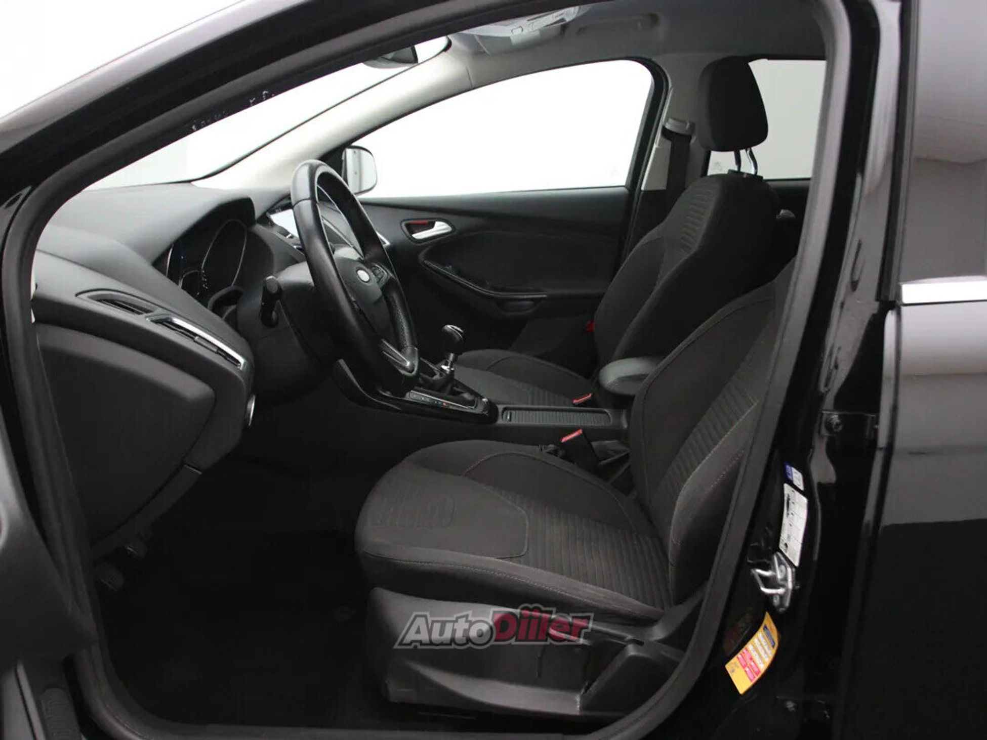 Ford Focus Titanium 1.5 88kW 2018, kuva 4/10