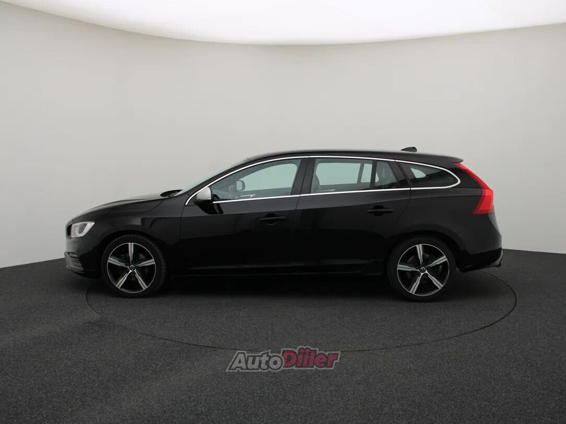 Volvo V60 Business Sport 2.0 140kW 2018, photo 6/10