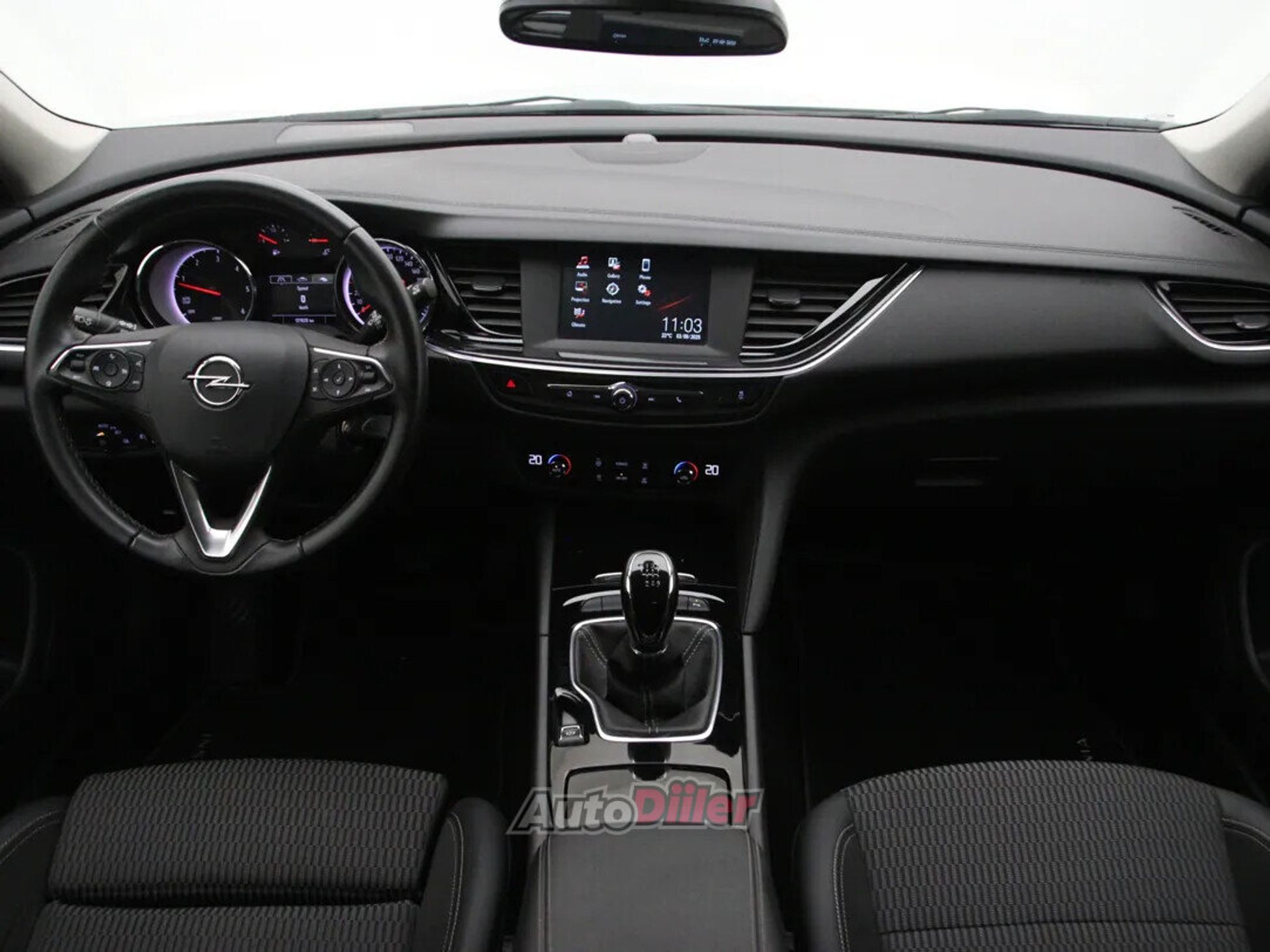 Opel Insignia 2020, photo 2/10