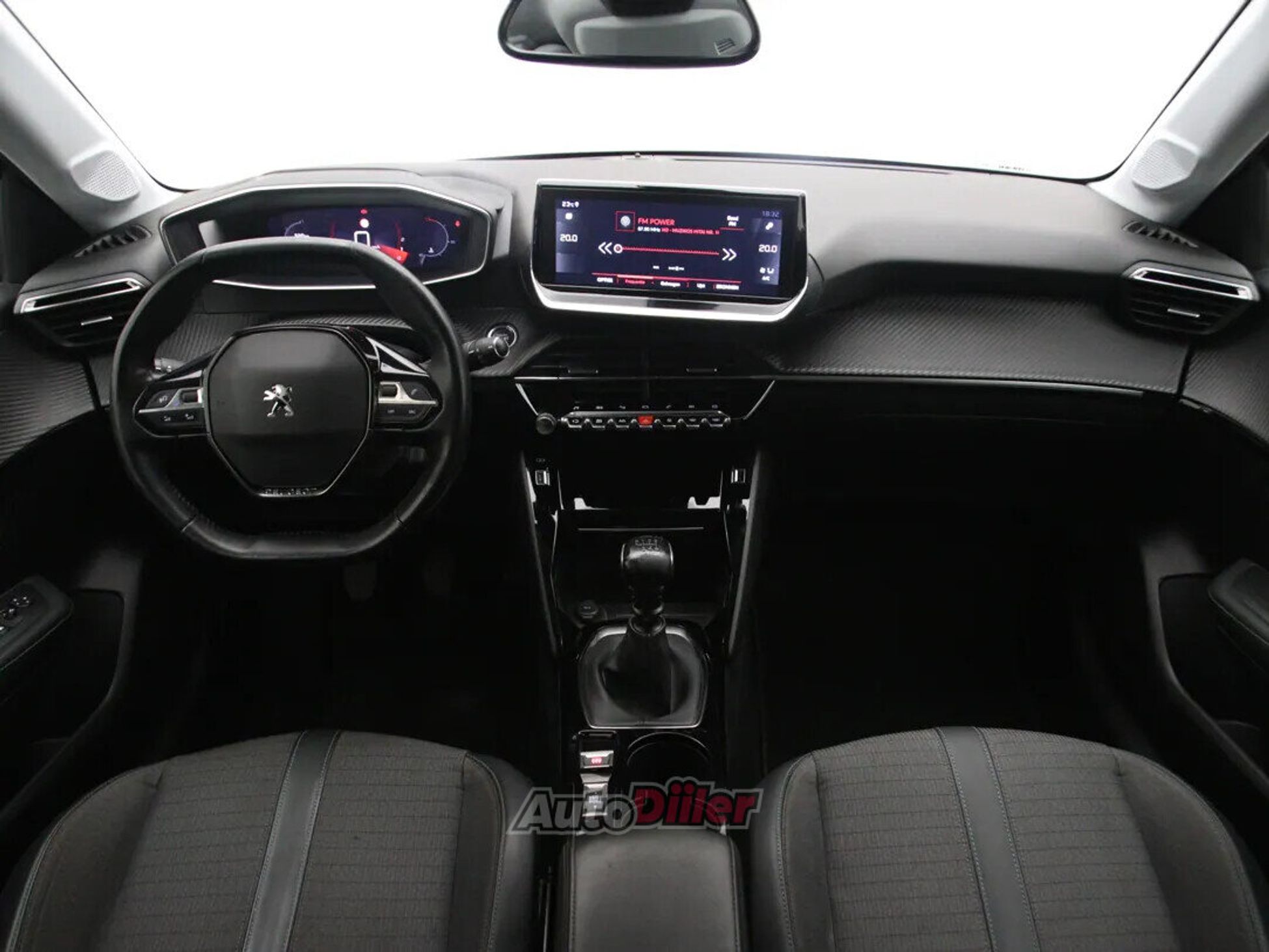 Peugeot 208 Allure 1.5 75kW 2021, photo 2/10