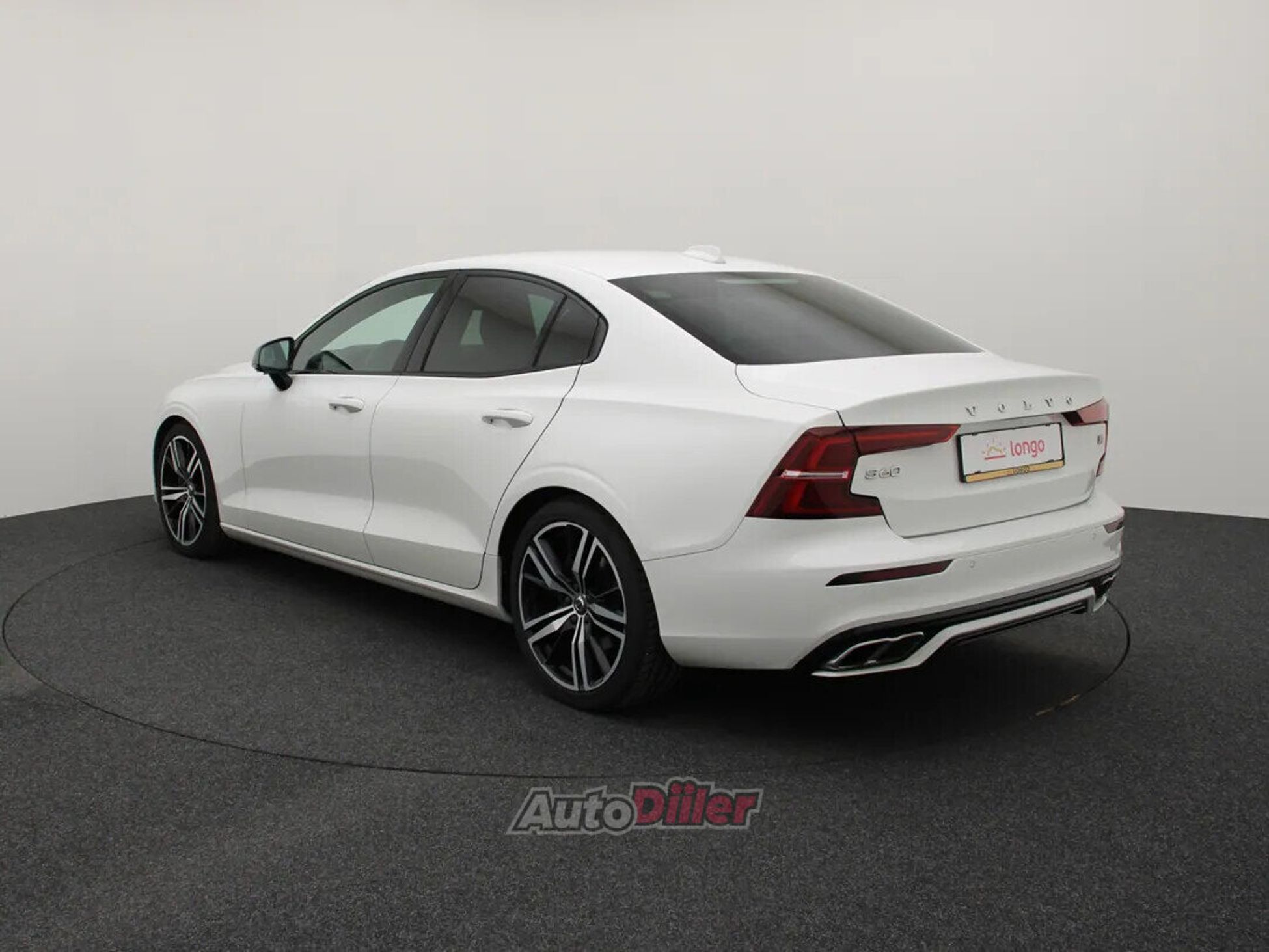 Volvo S60 R-Design 2.0 140kW 2020, photo 7/10