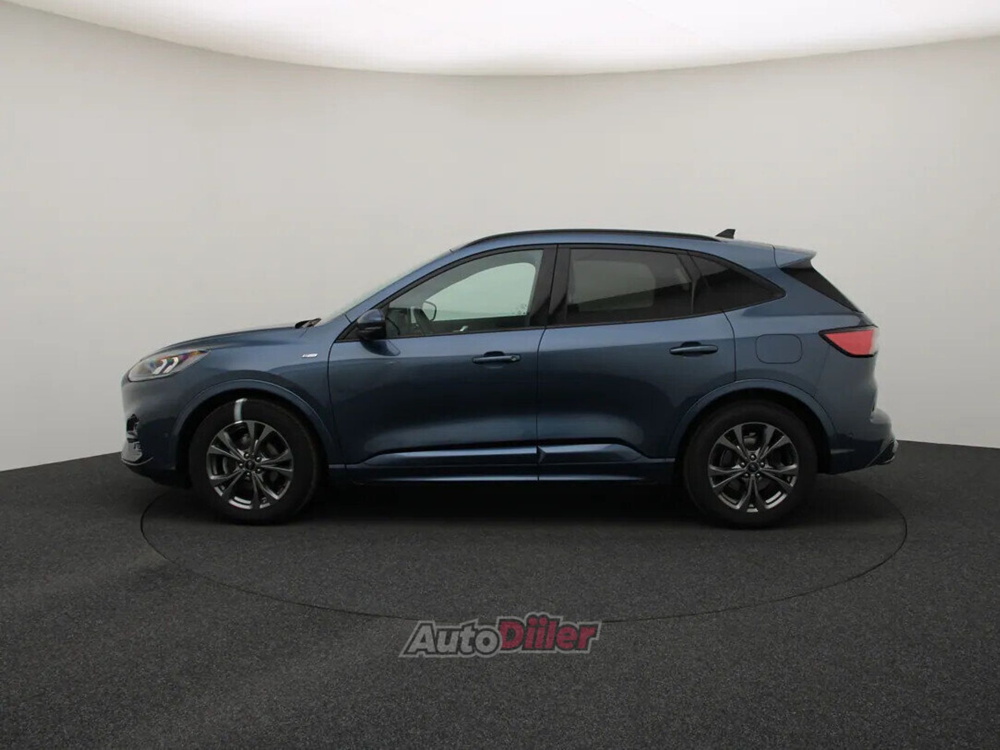 Ford Kuga ST-Line 1.5 88kW 2021, photo 6/10