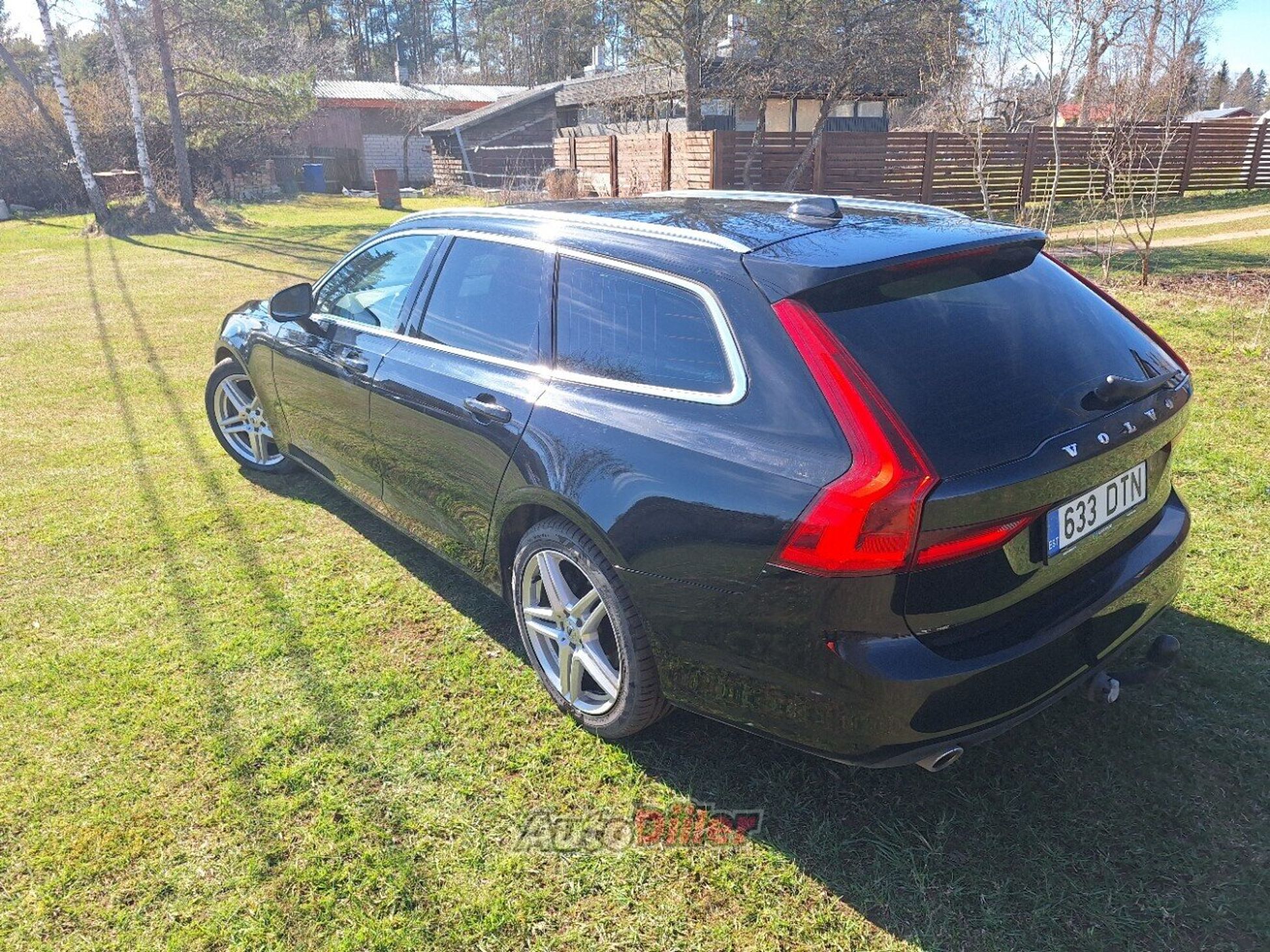 Volvo V90 2017, photo 3/9