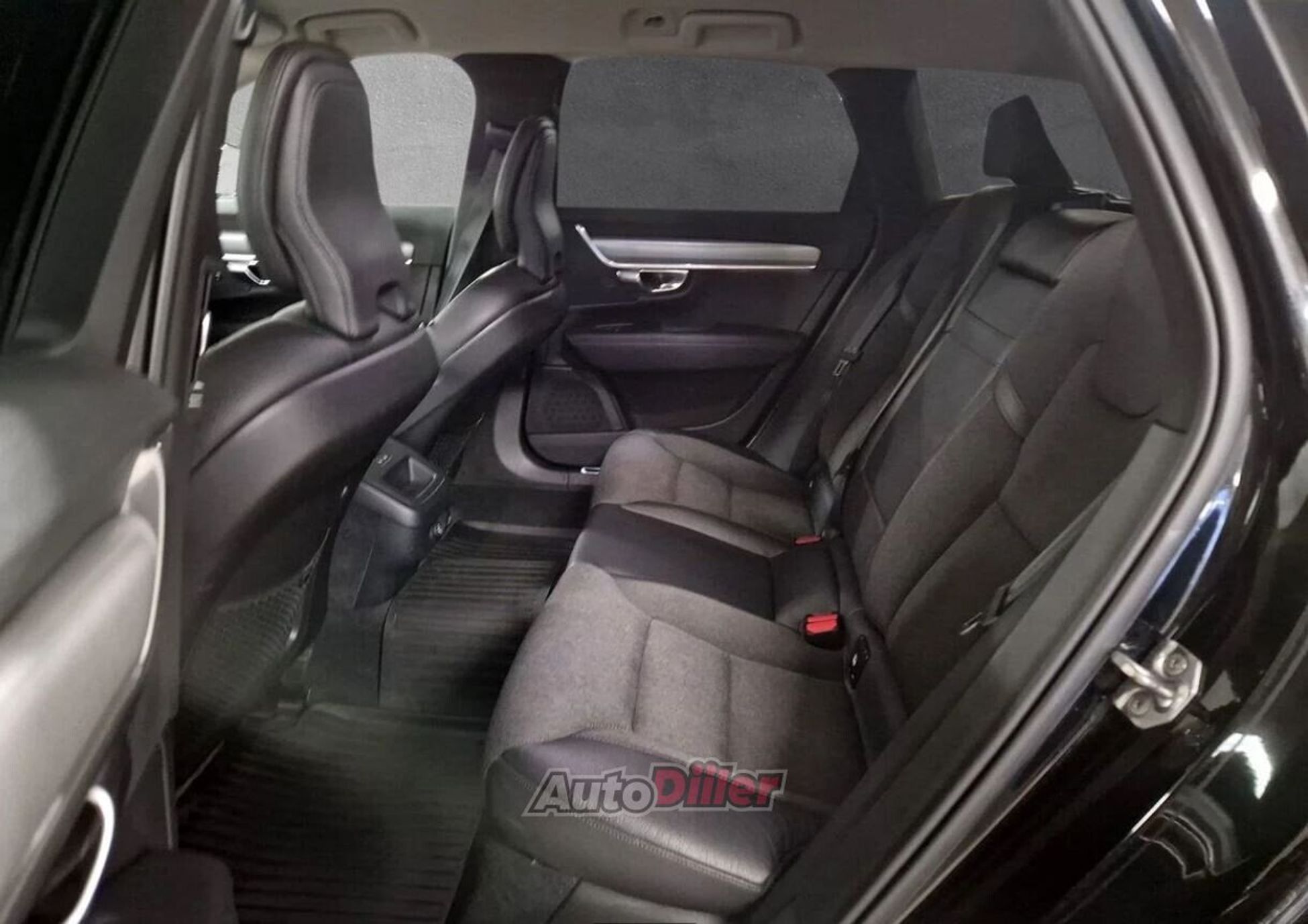 Volvo V90 2017, photo 5/9