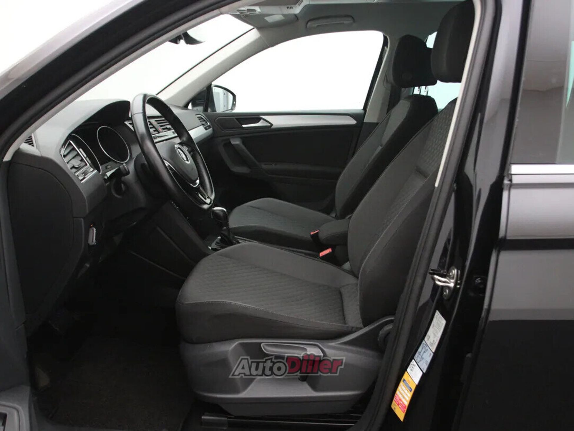 Volkswagen Tiguan 2018, kuva 4/10