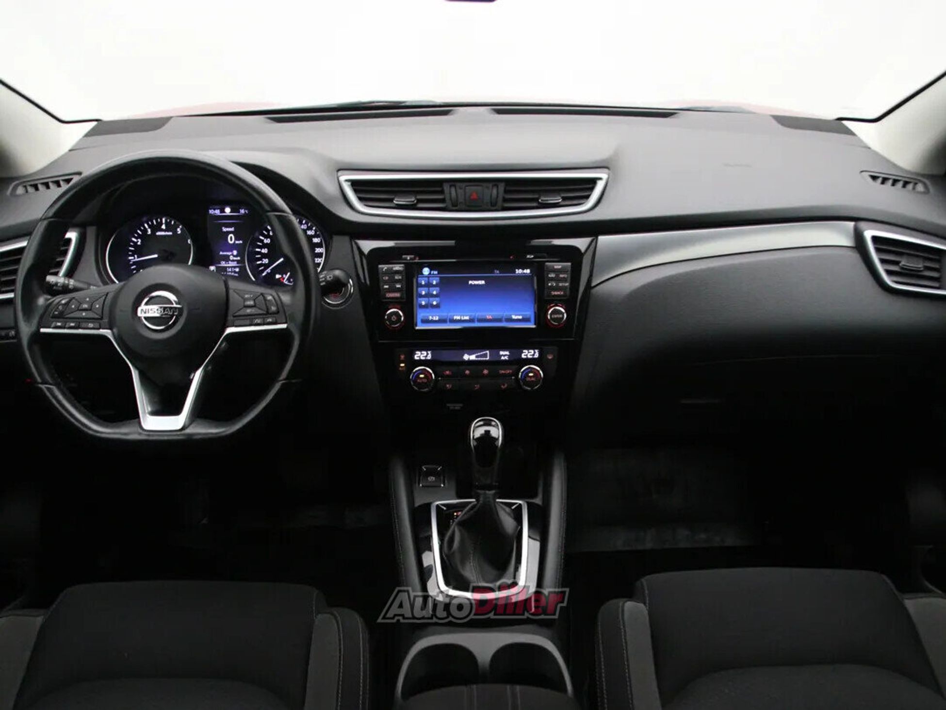 Nissan Qashqai Tekna 1.2 85kW 2018, photo 2/10