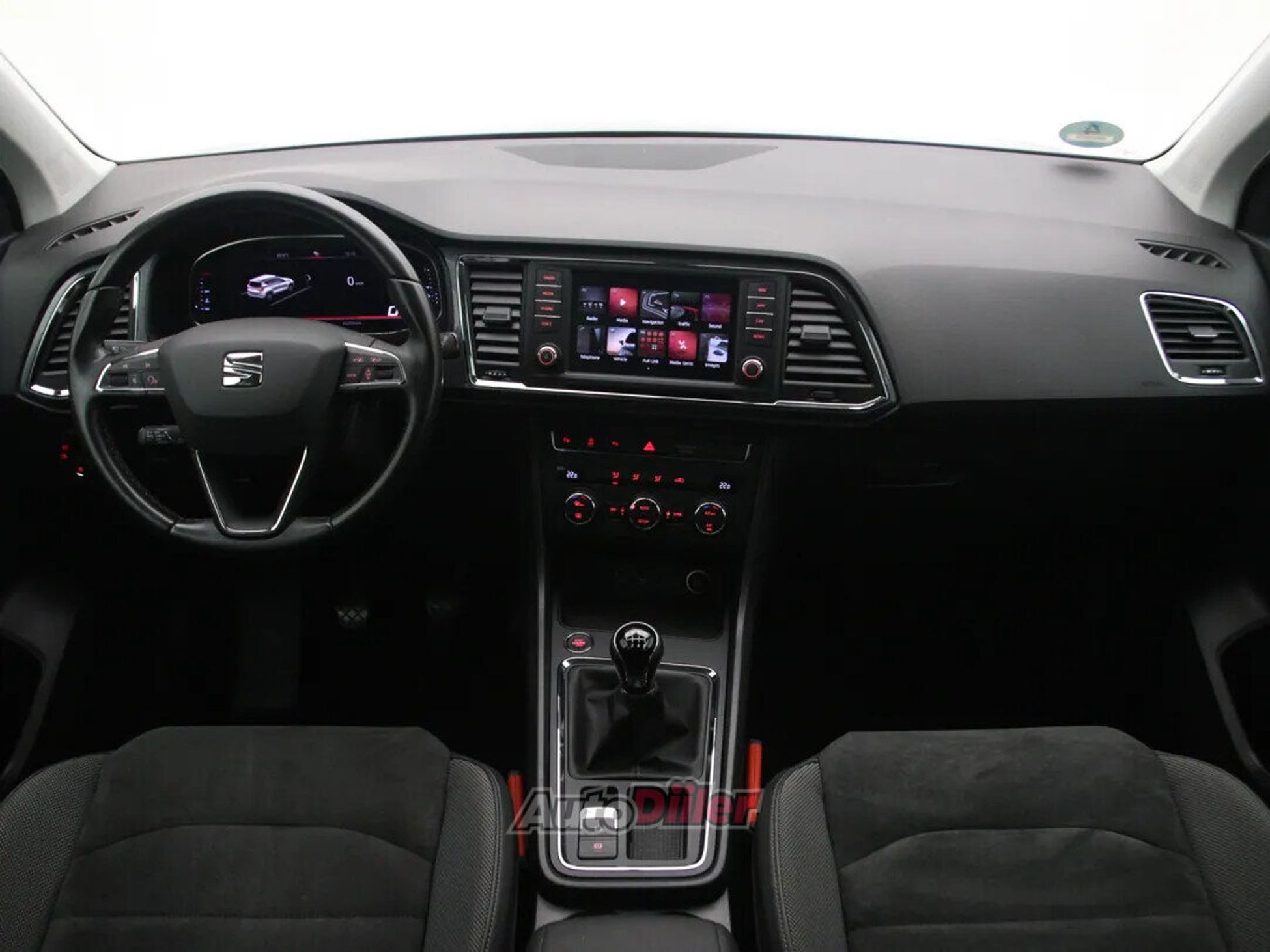 SEAT Ateca 2019, photo 2/10